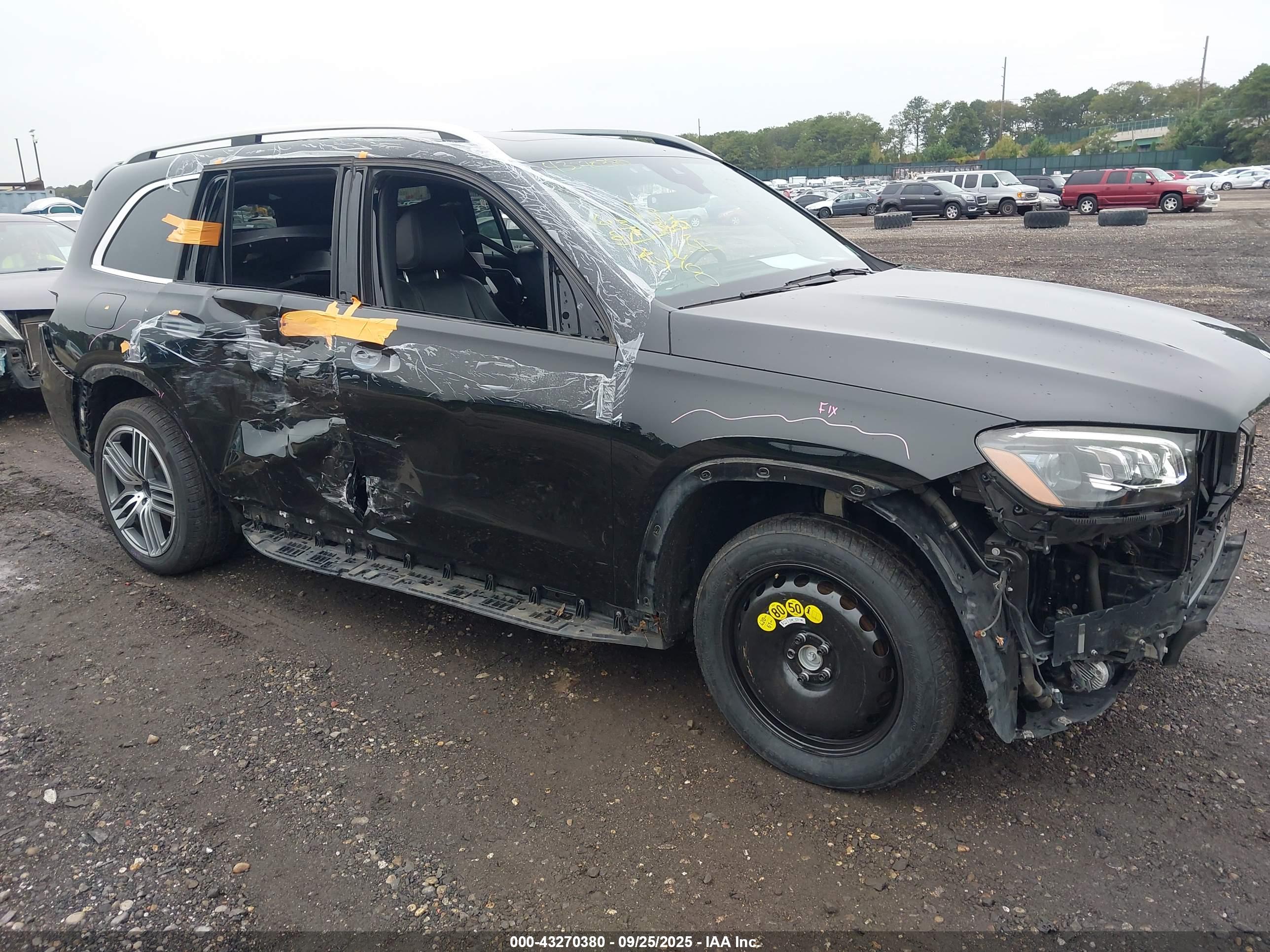 MERCEDES-BENZ GLS image 6