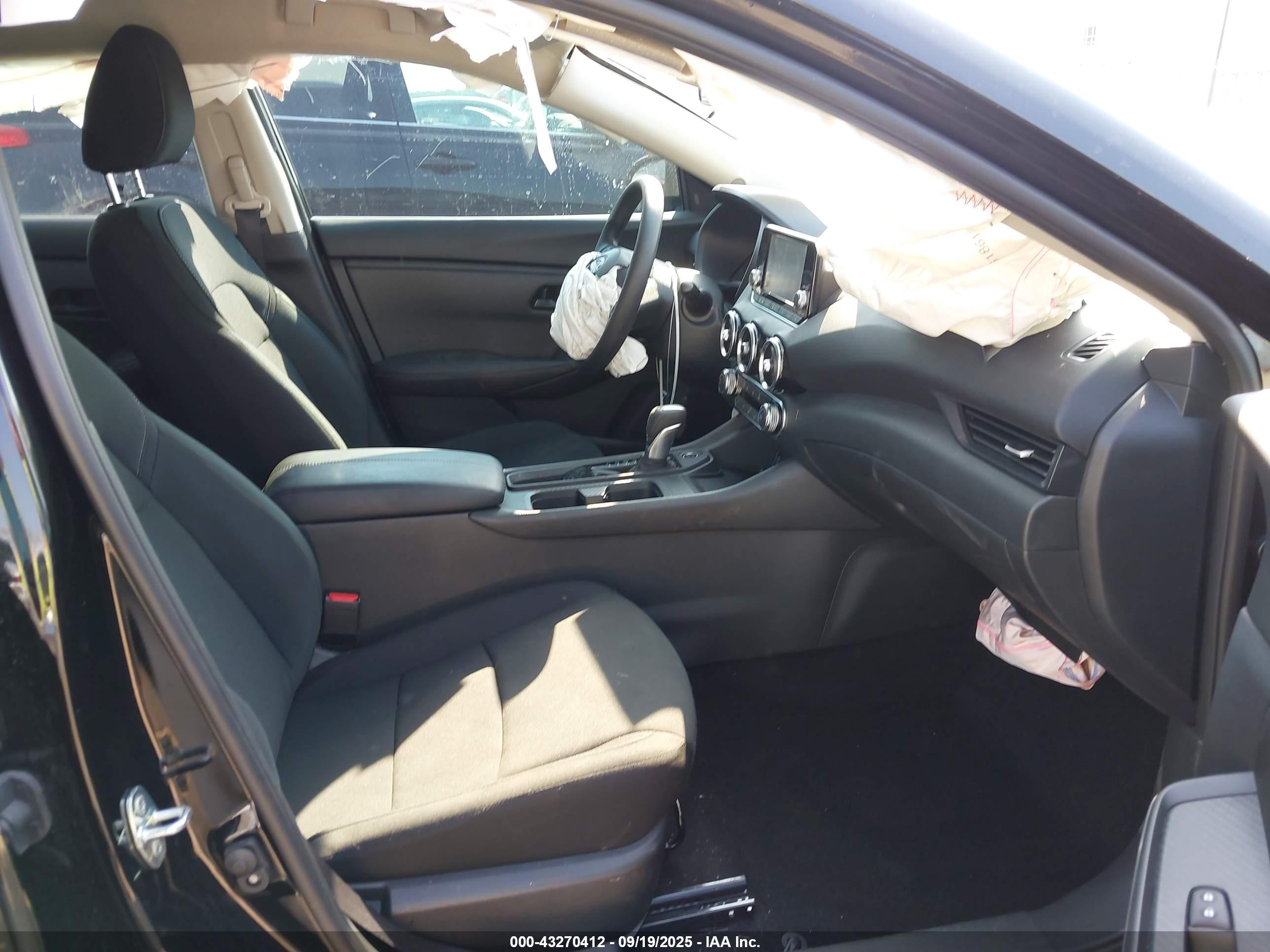 NISSAN SENTRA image 5