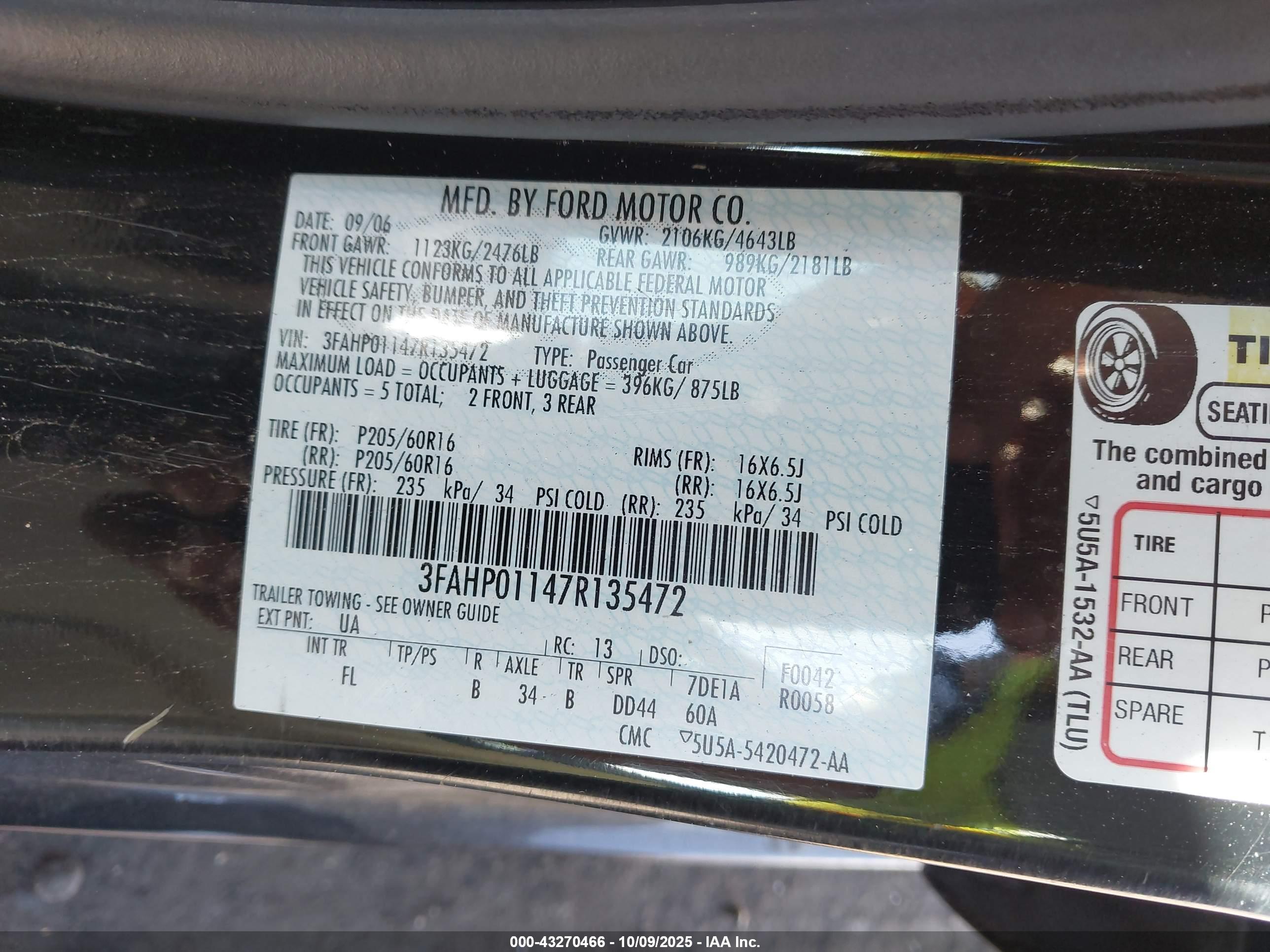 FORD FUSION image 9
