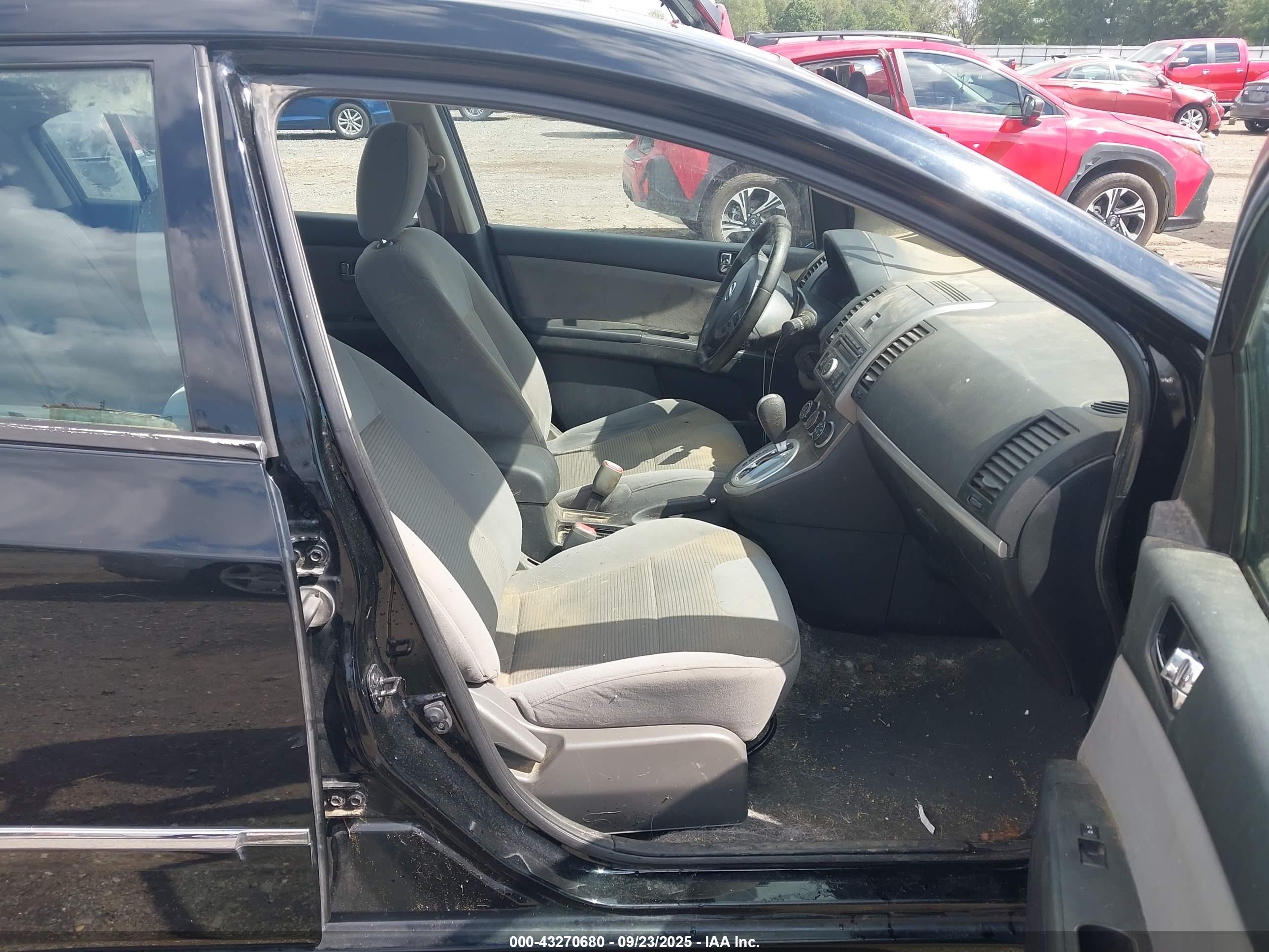 NISSAN SENTRA image 5