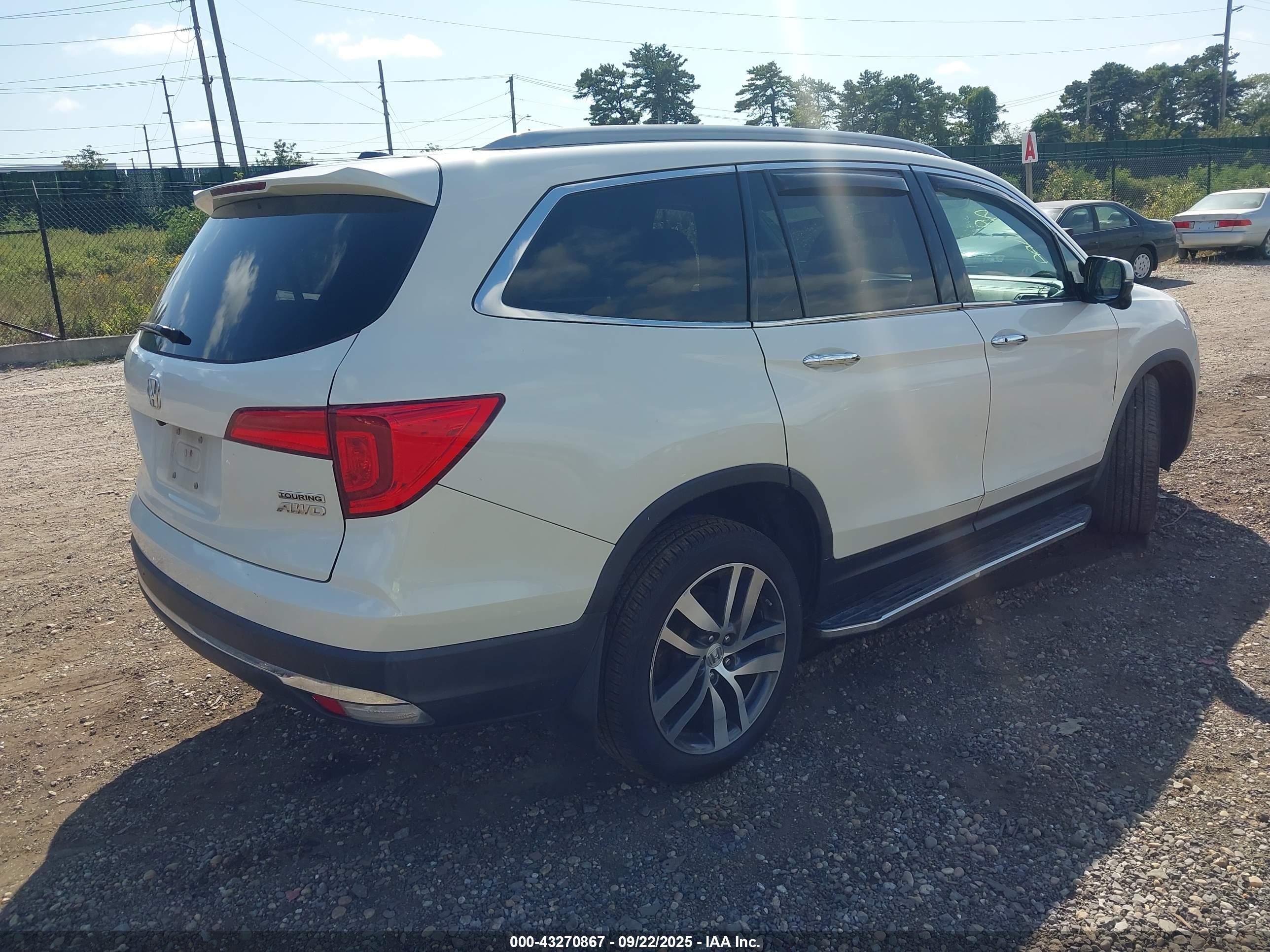HONDA PILOT image 4