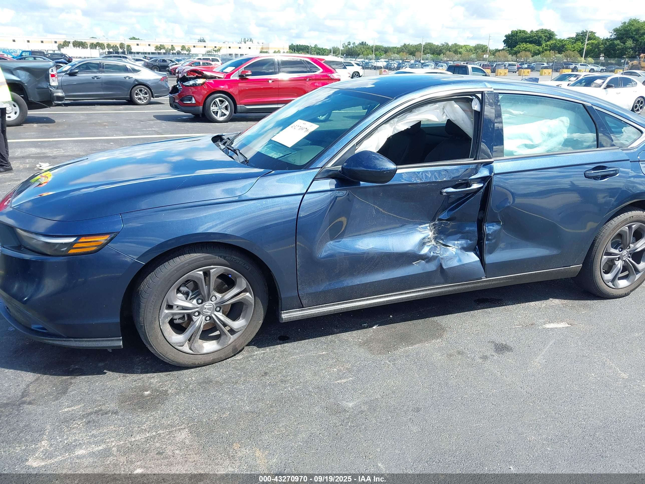 HONDA ACCORD image 6