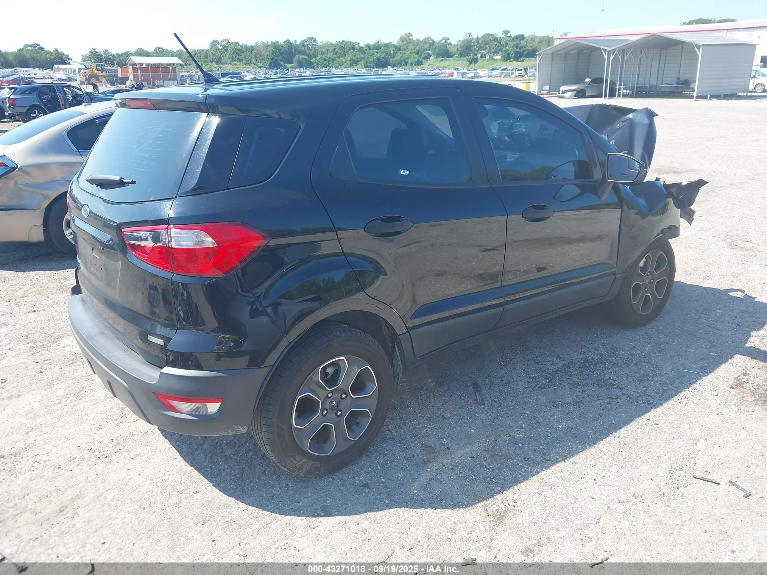 FORD ECOSPORT image 4