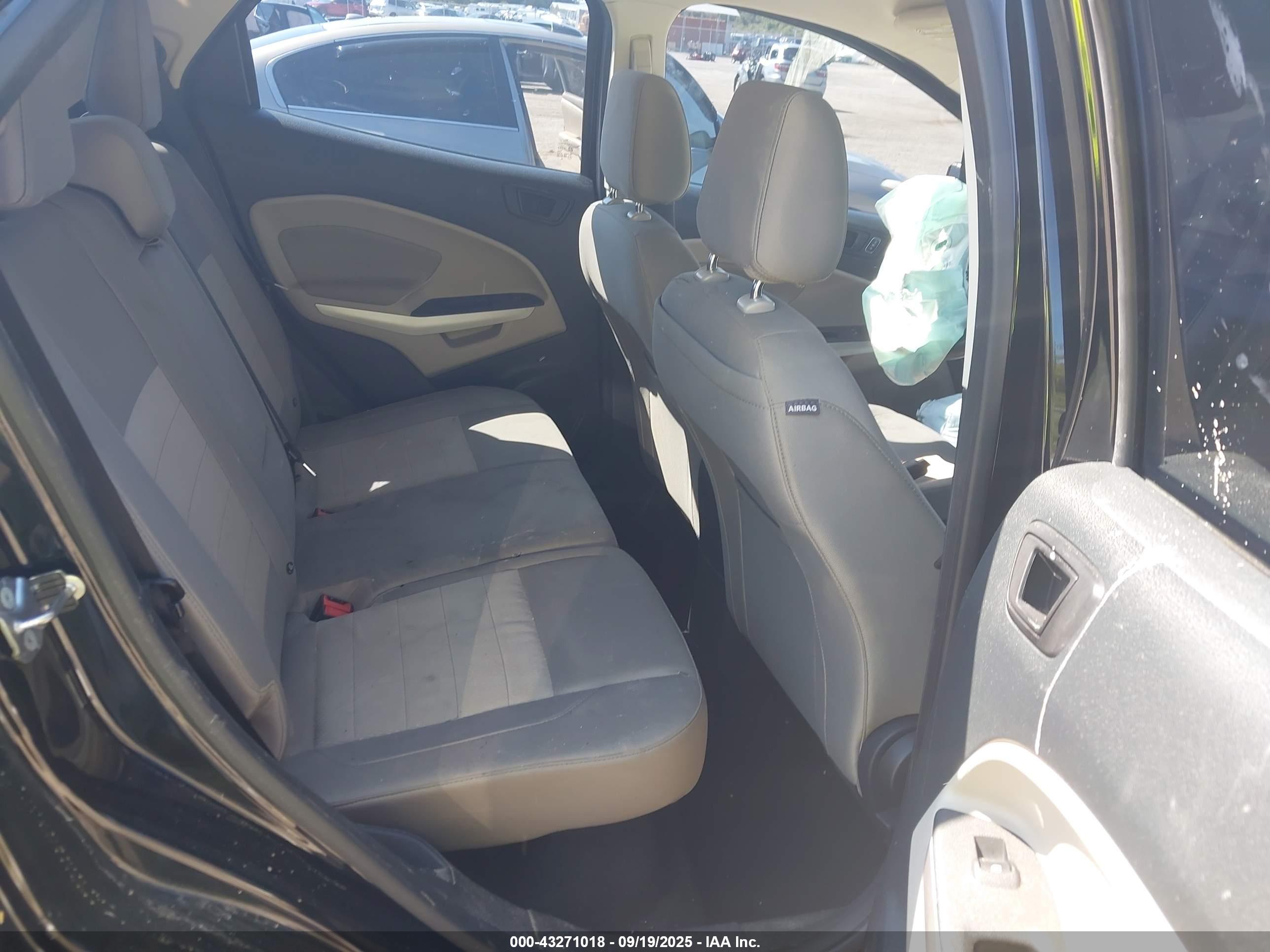 FORD ECOSPORT image 8