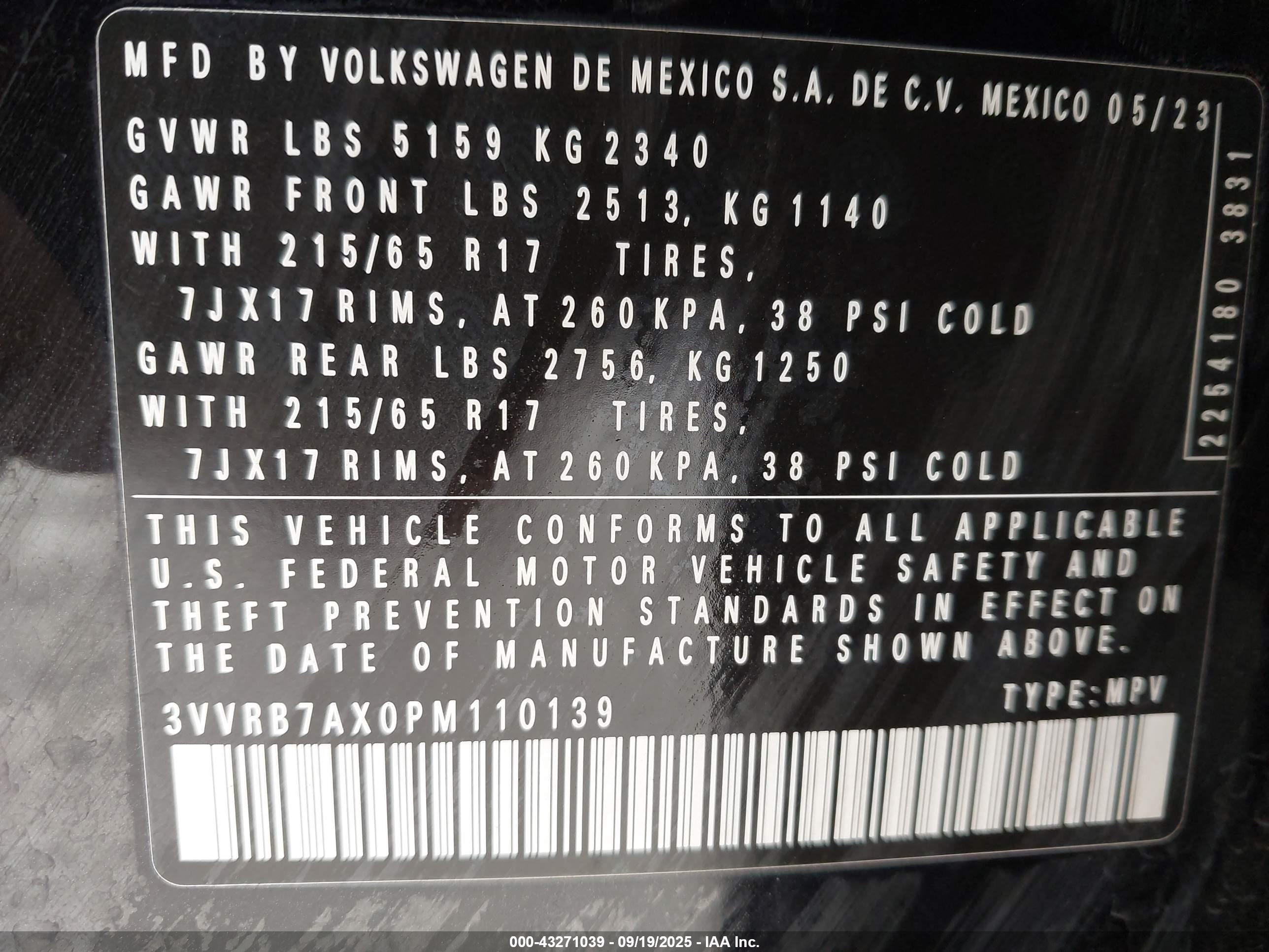 VOLKSWAGEN TIGUAN image 9