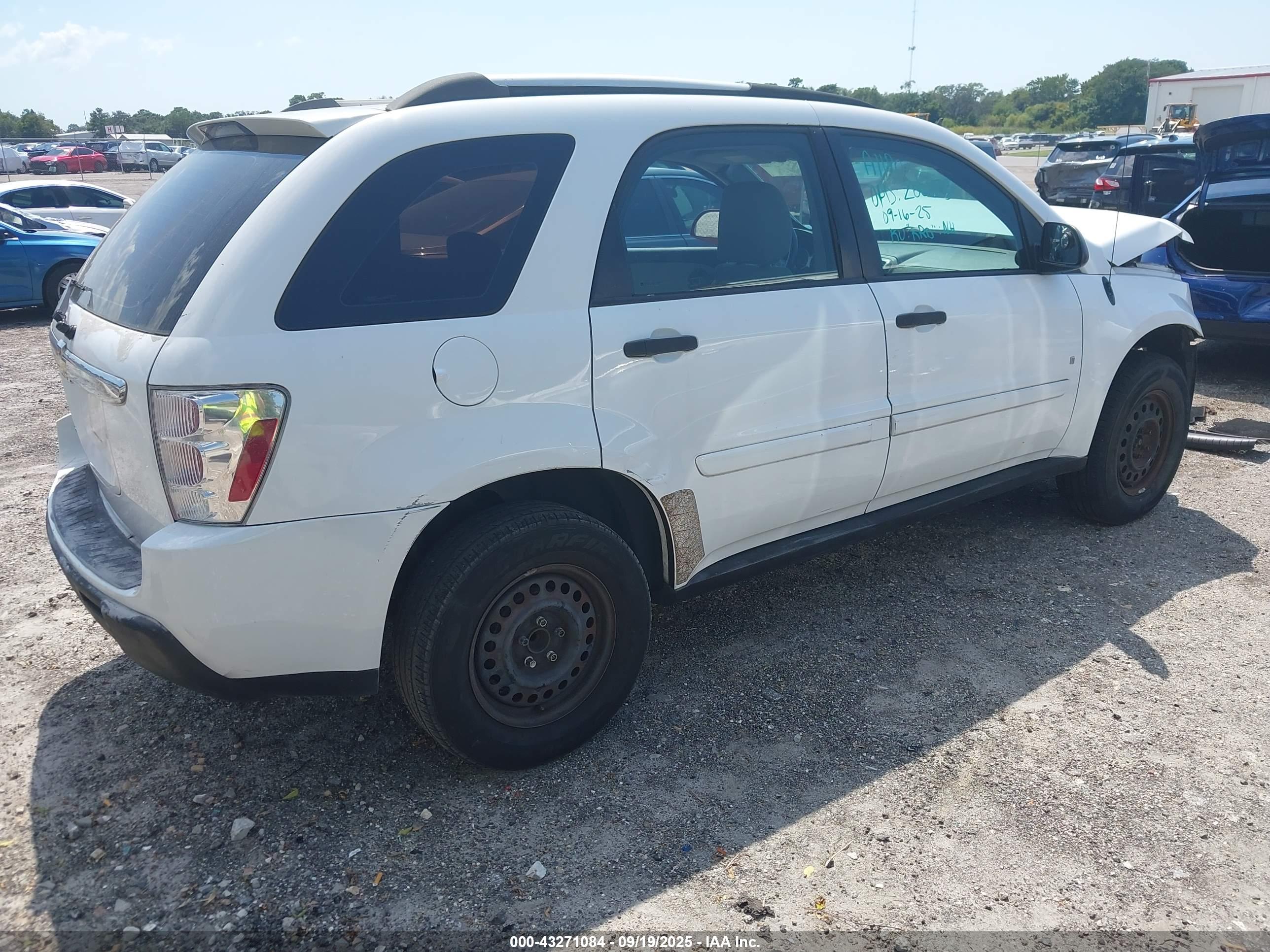 CHEVROLET EQUINOX image 4