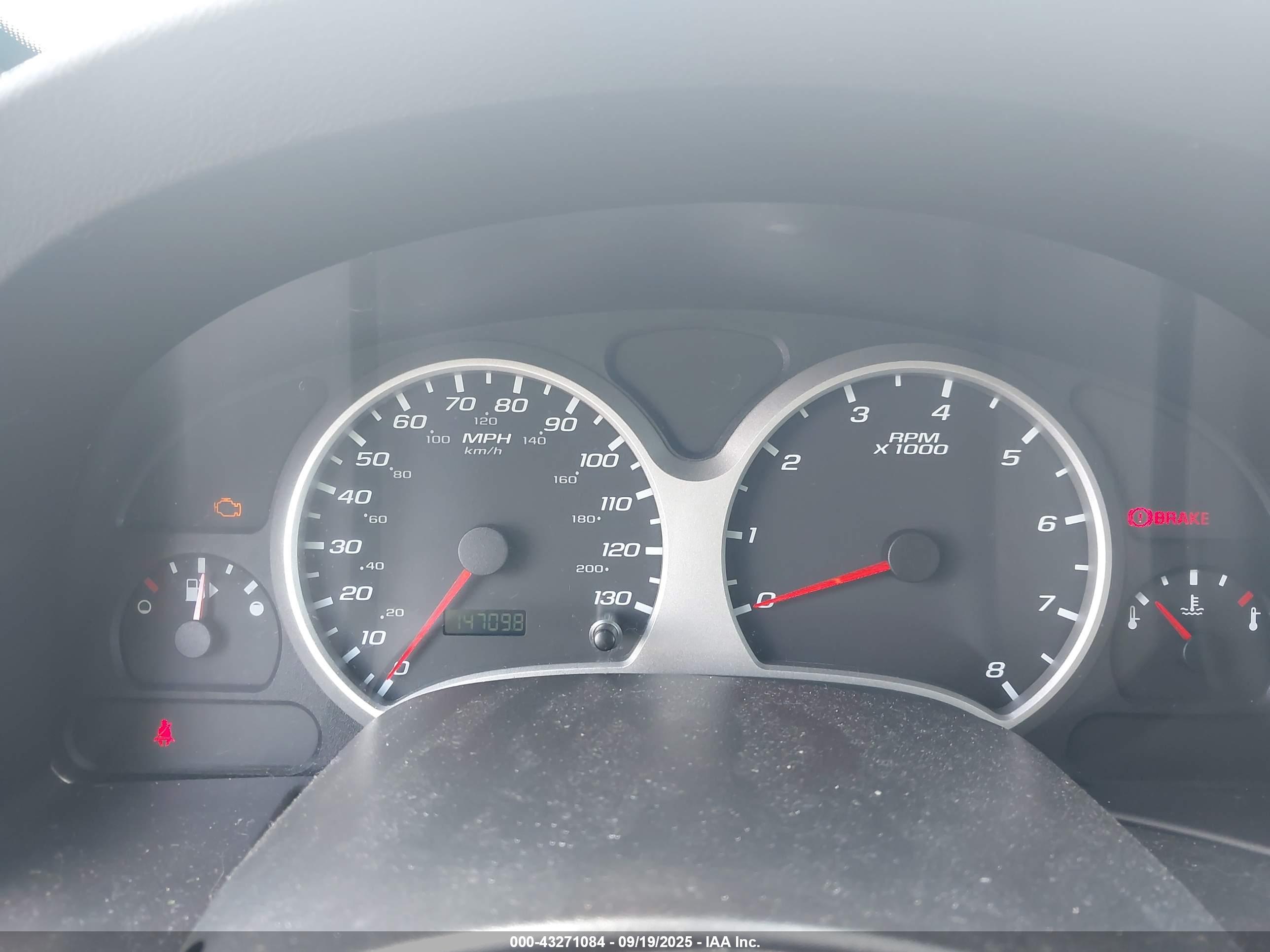 CHEVROLET EQUINOX image 7