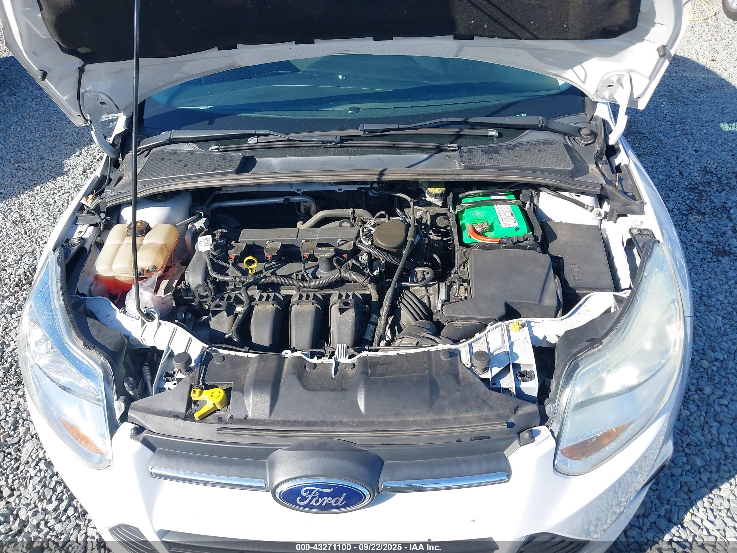 FORD FOCUS image 10