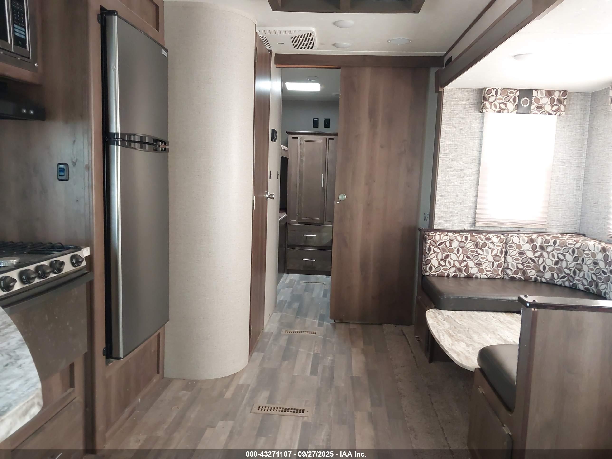 SHASTA REVERE image 8