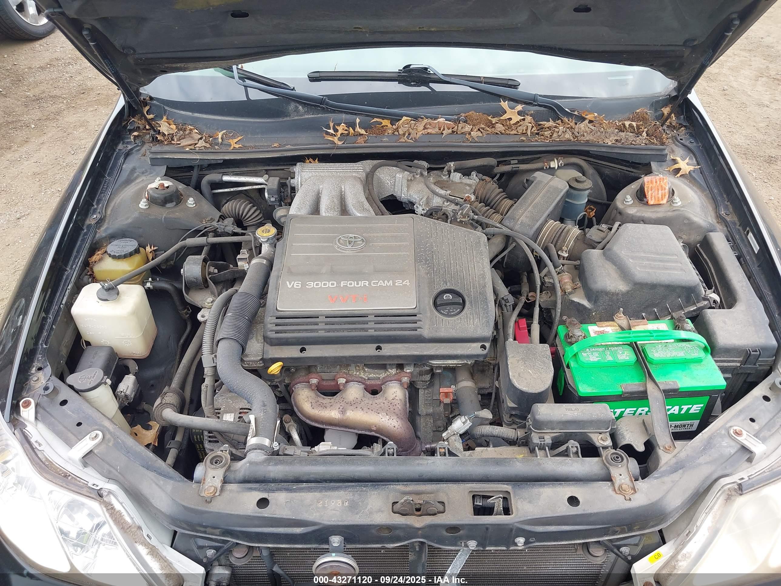 TOYOTA AVALON image 10