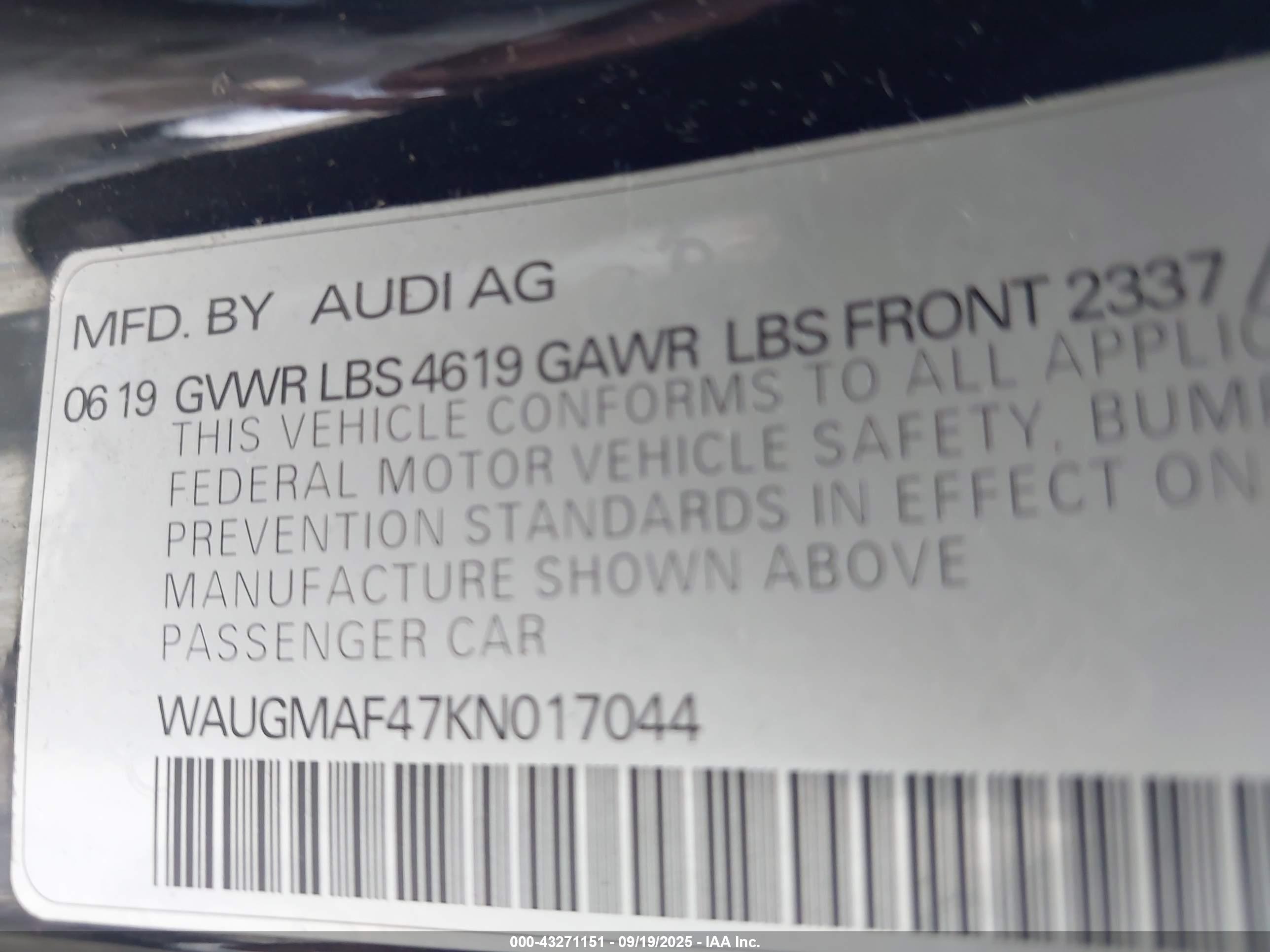 AUDI A4 image 9