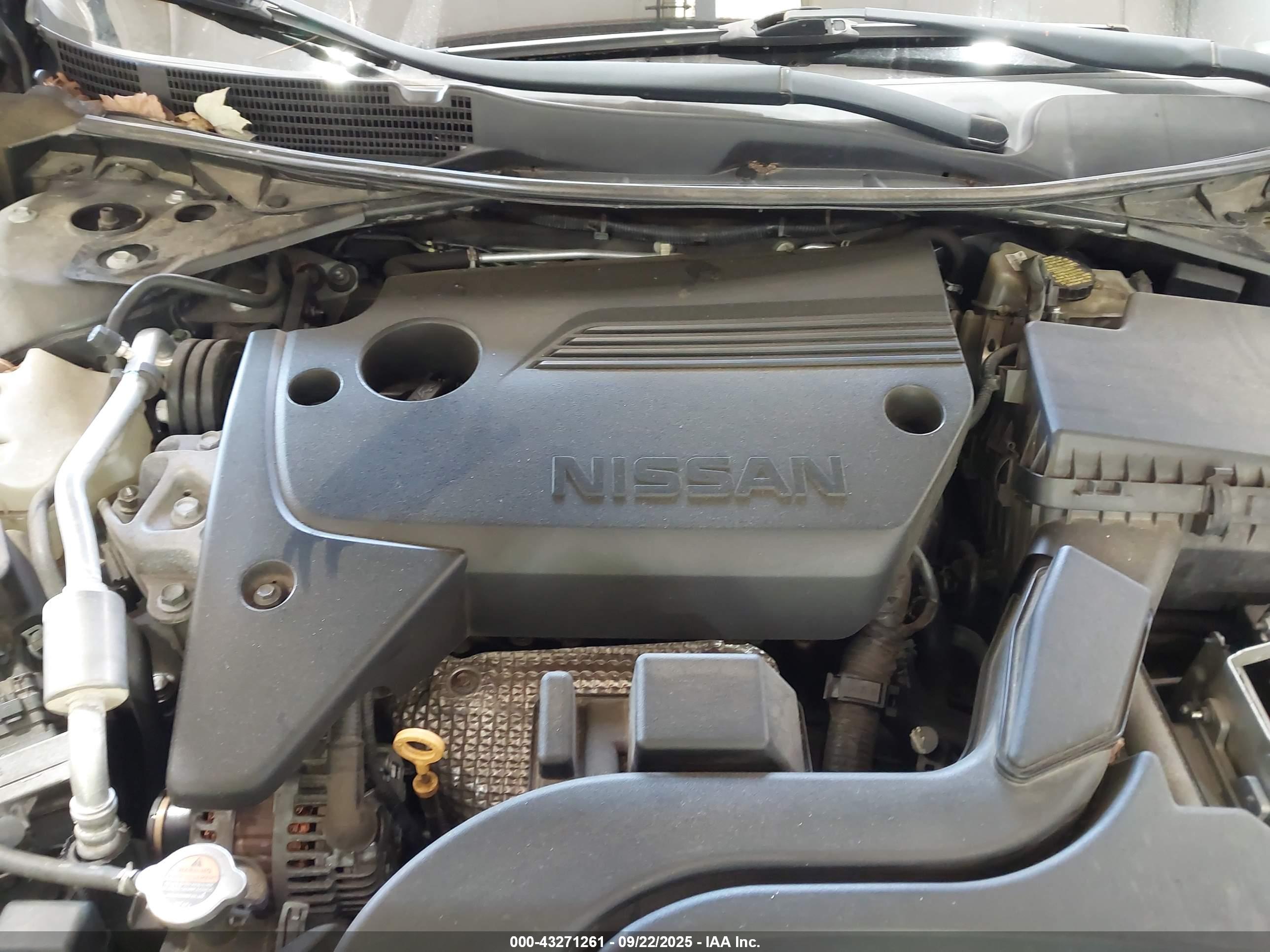 NISSAN ALTIMA image 10