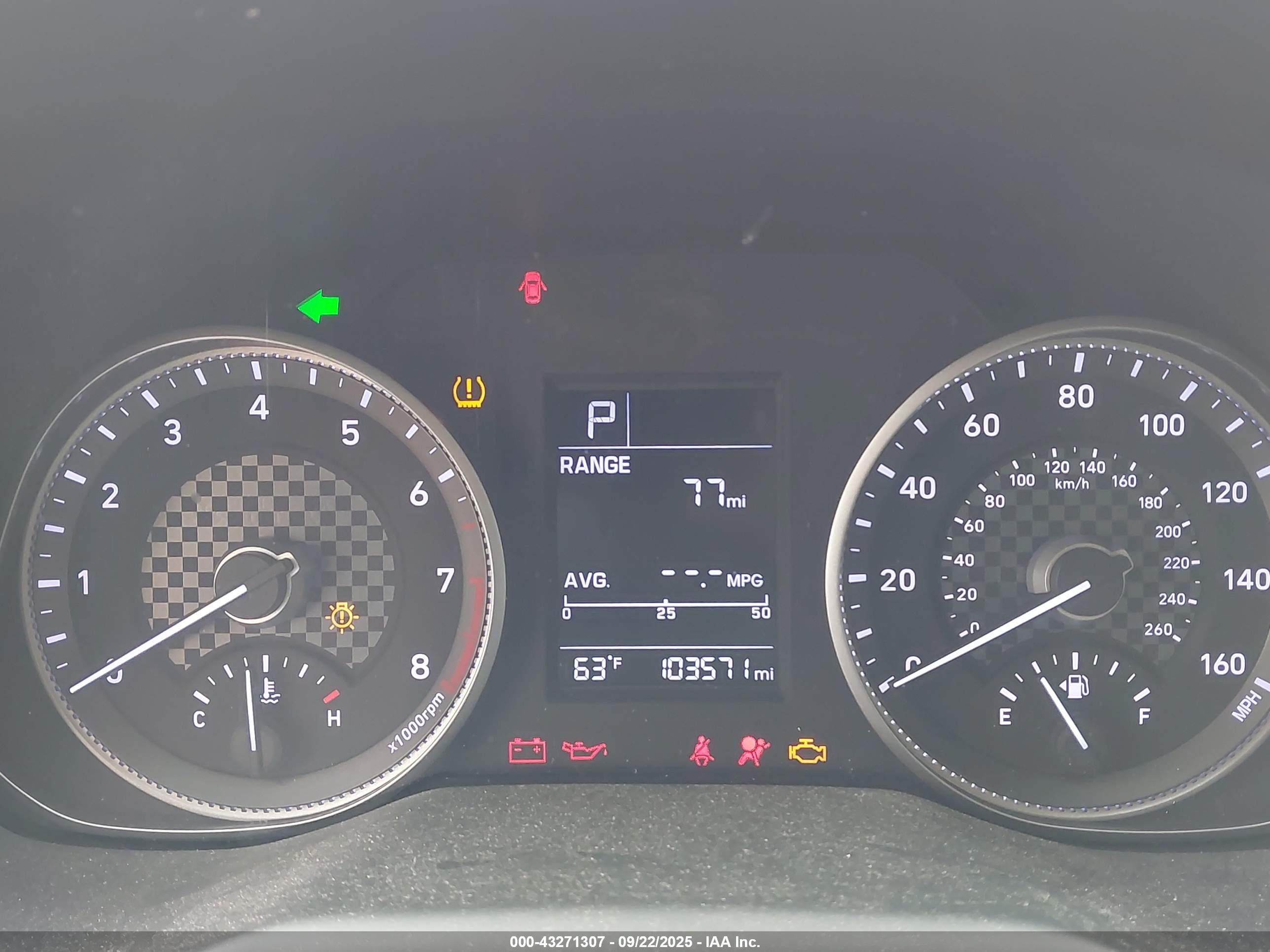 HYUNDAI ELANTRA image 7