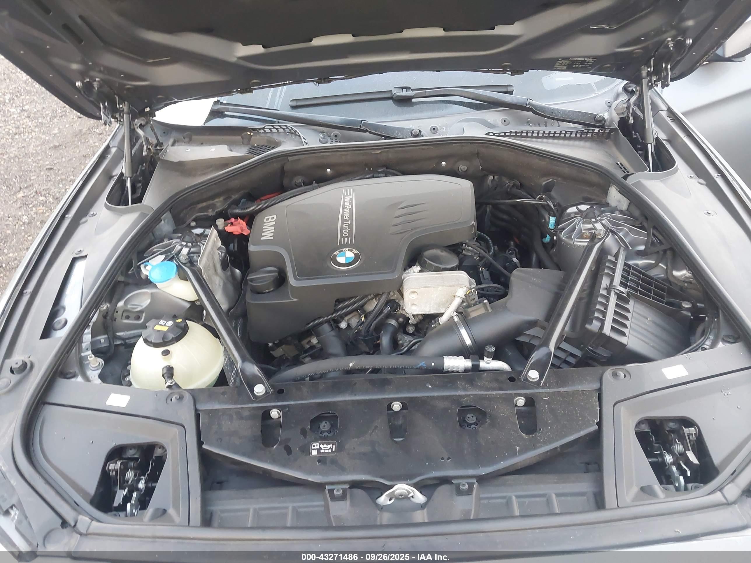 BMW 528I image 10