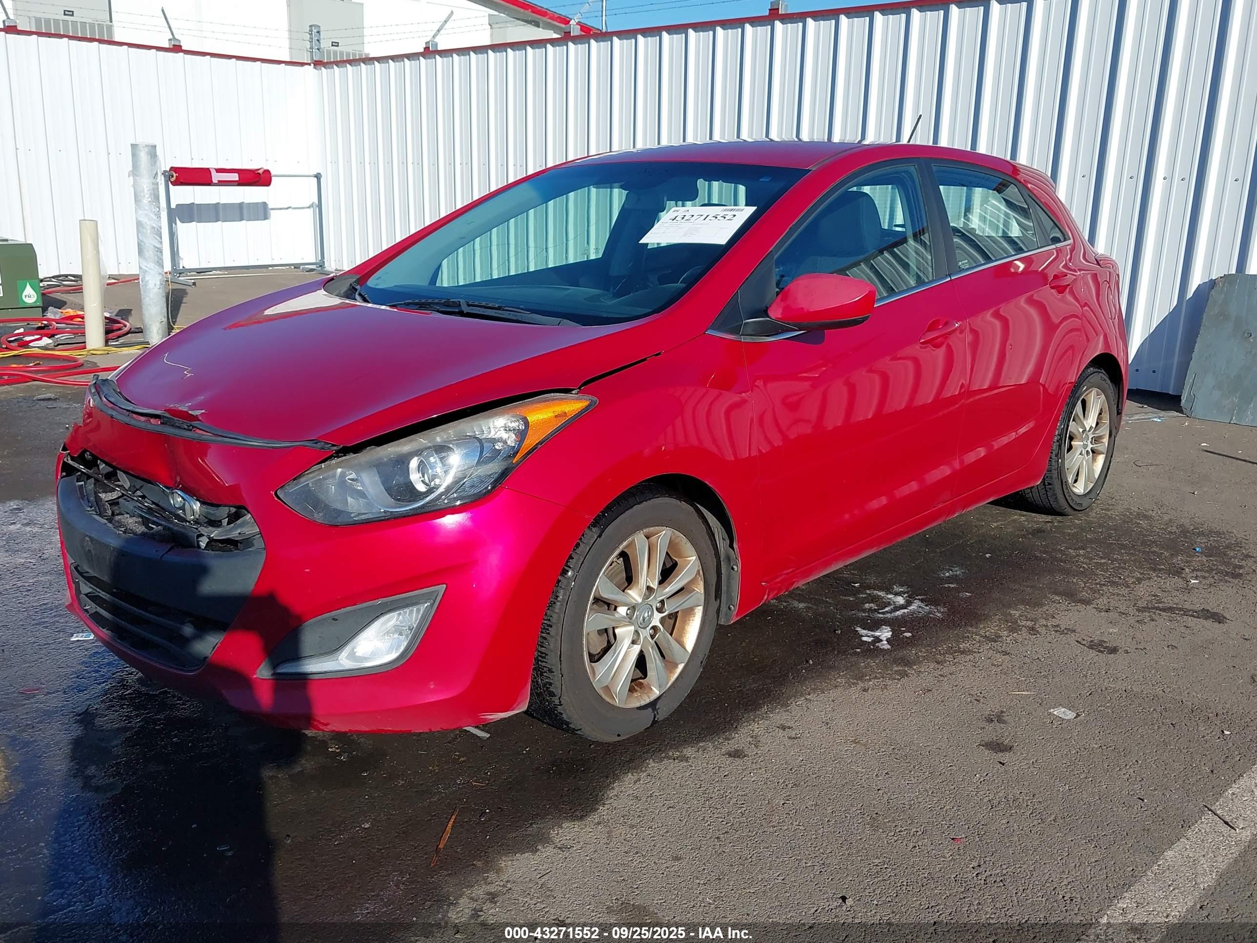 HYUNDAI ELANTRA image 2