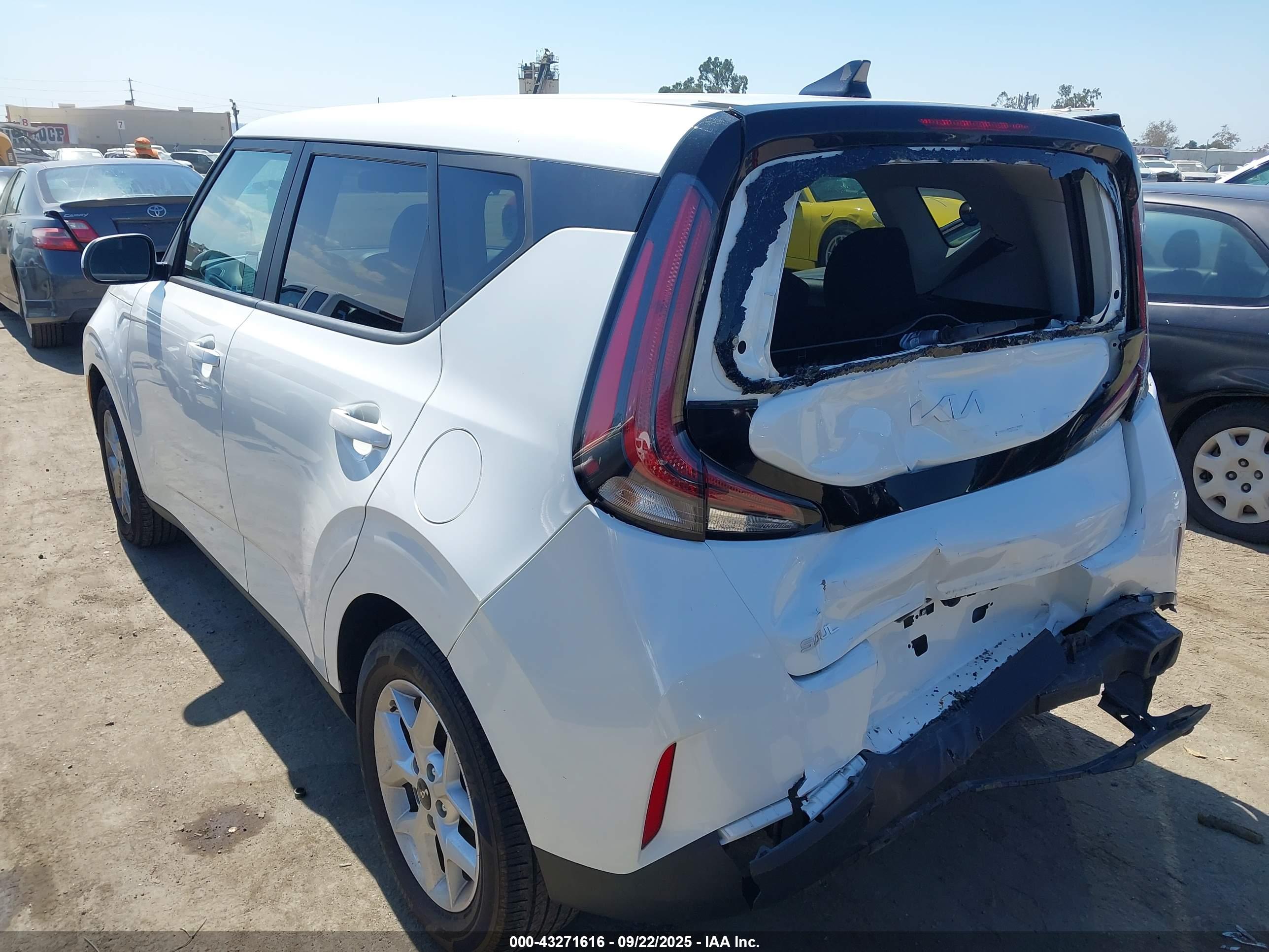 KIA SOUL image 3