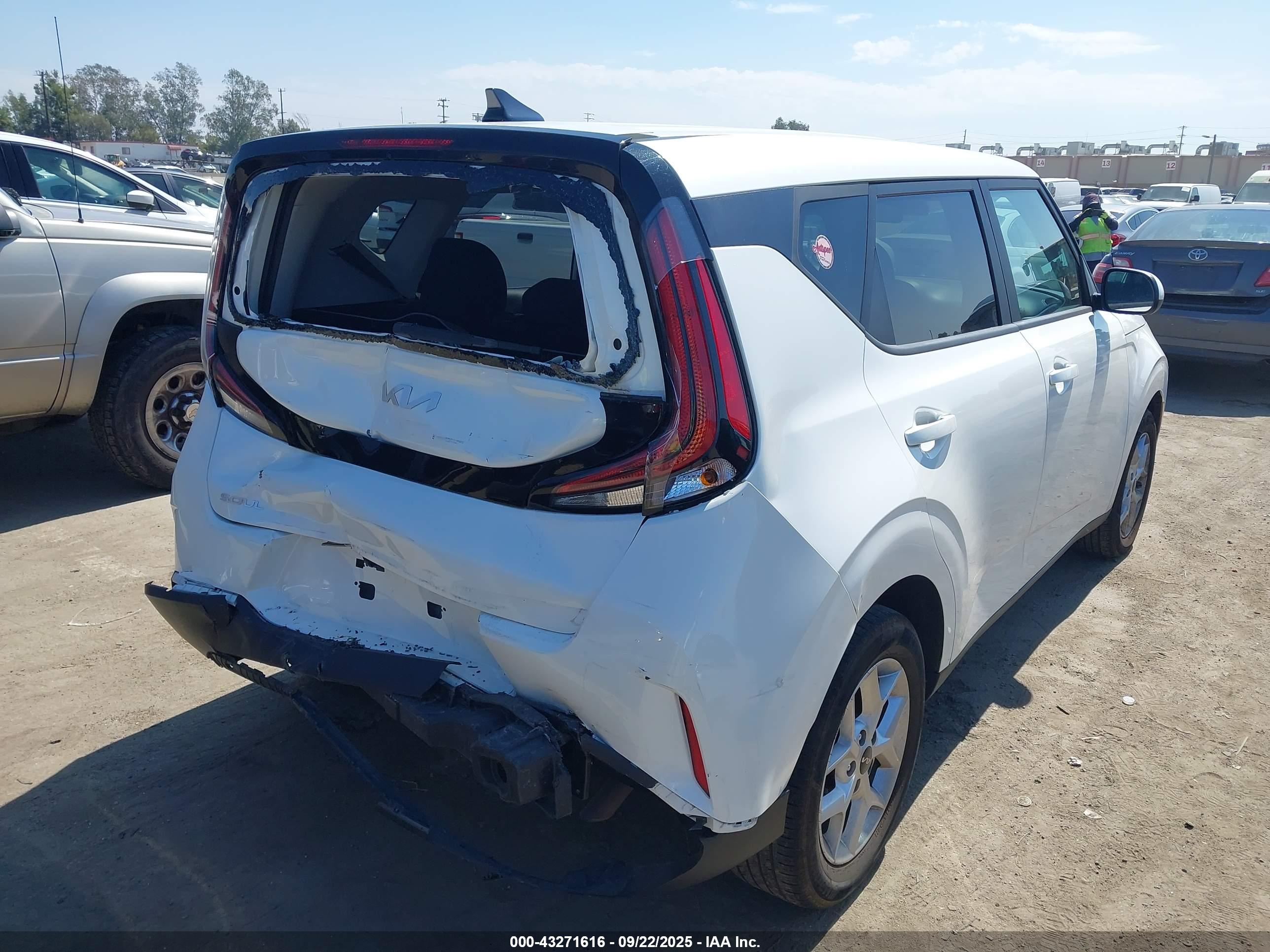 KIA SOUL image 4