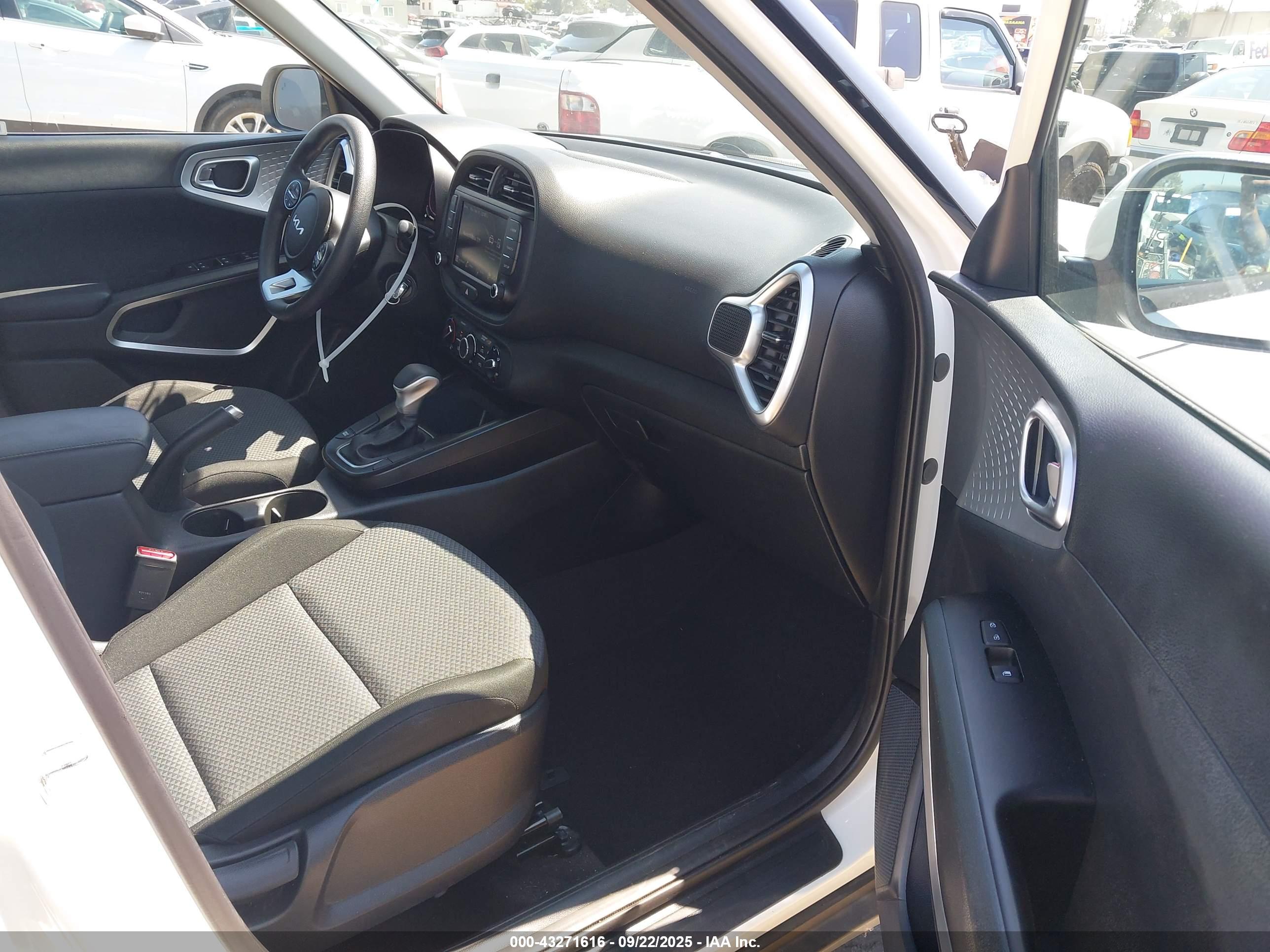 KIA SOUL image 5