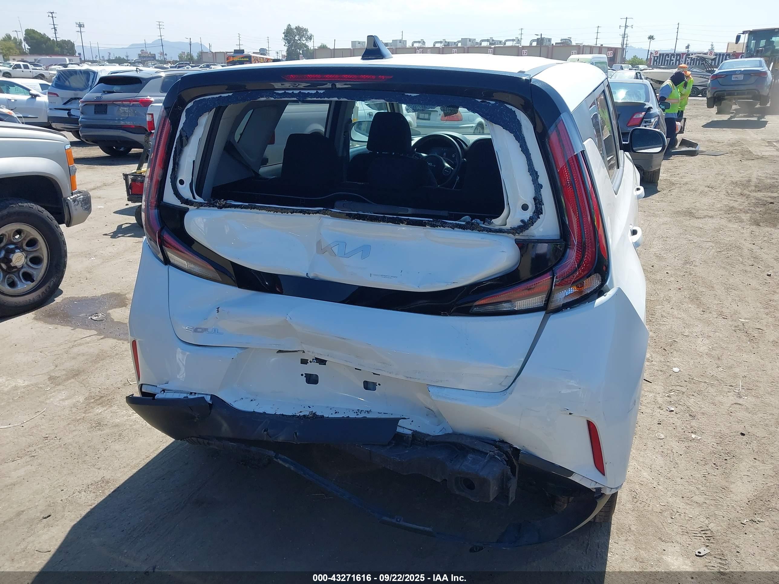 KIA SOUL image 6