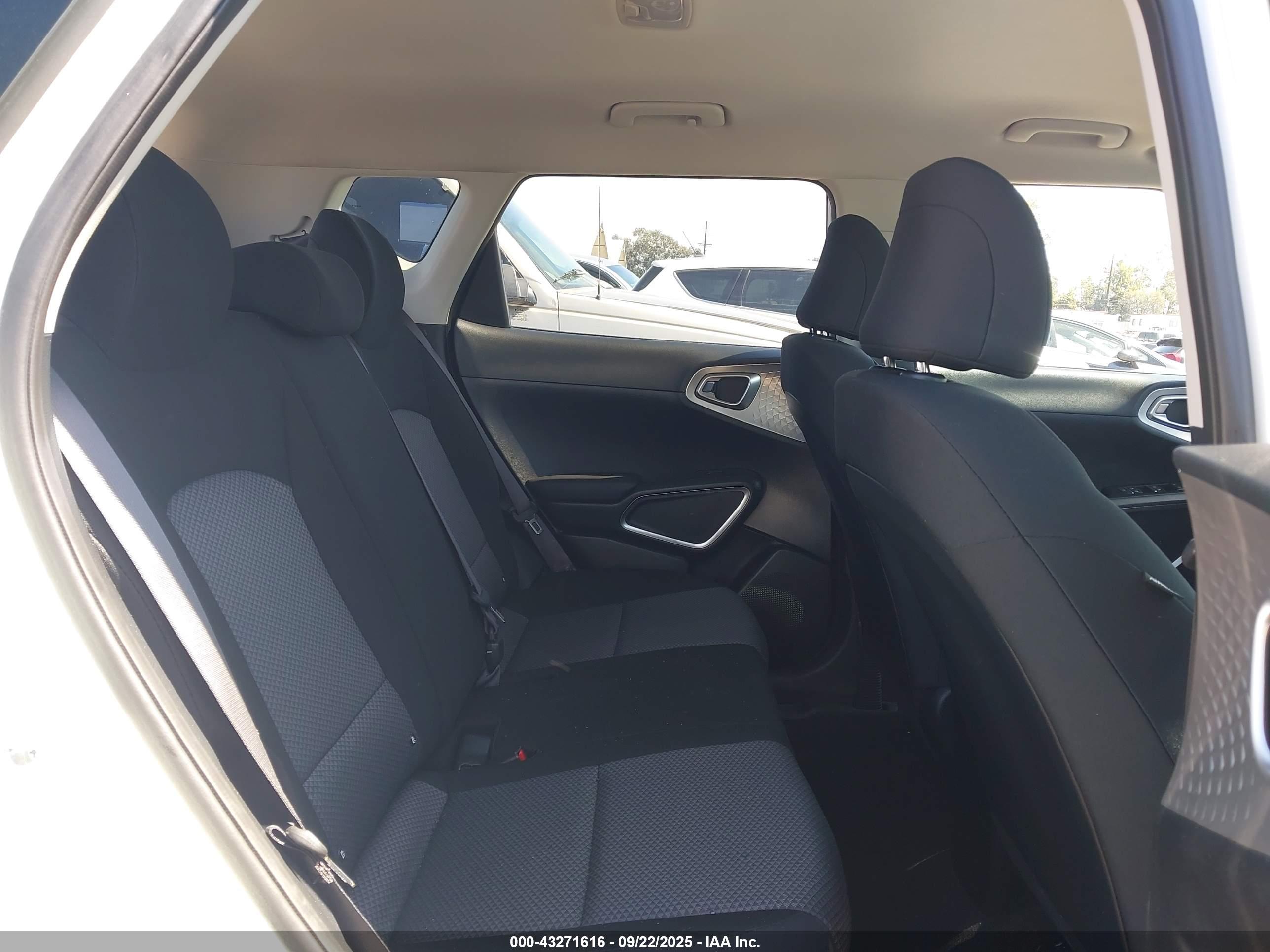 KIA SOUL image 8