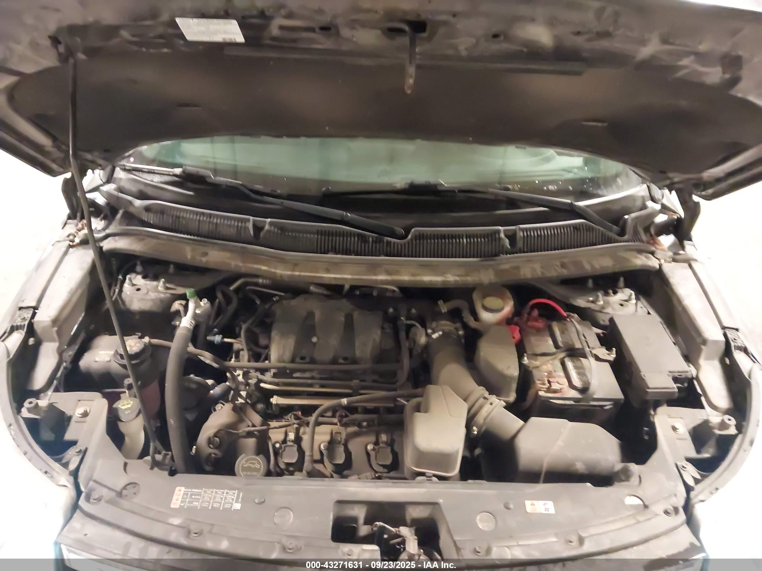 FORD EXPLORER image 10