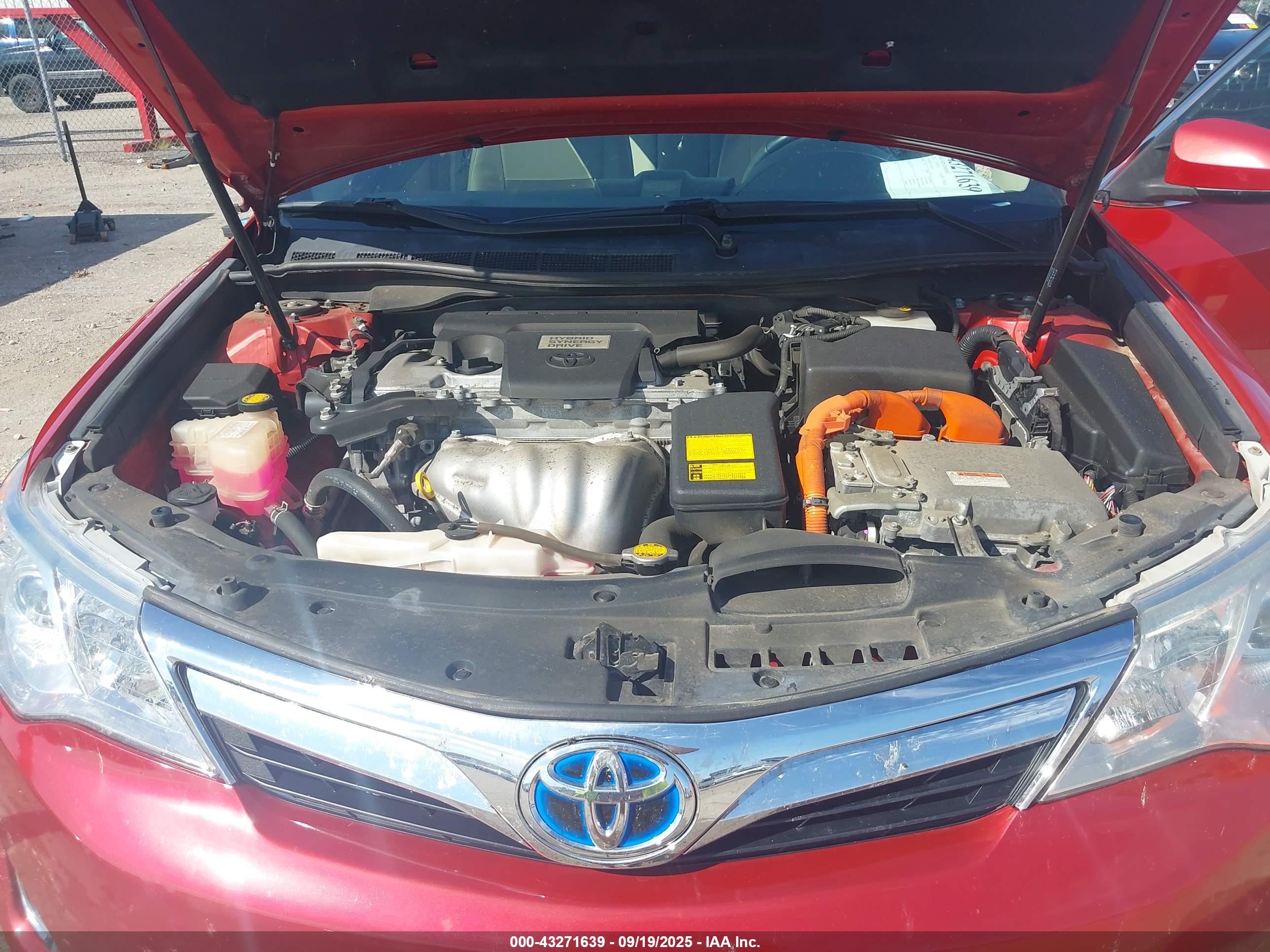 TOYOTA CAMRY image 10