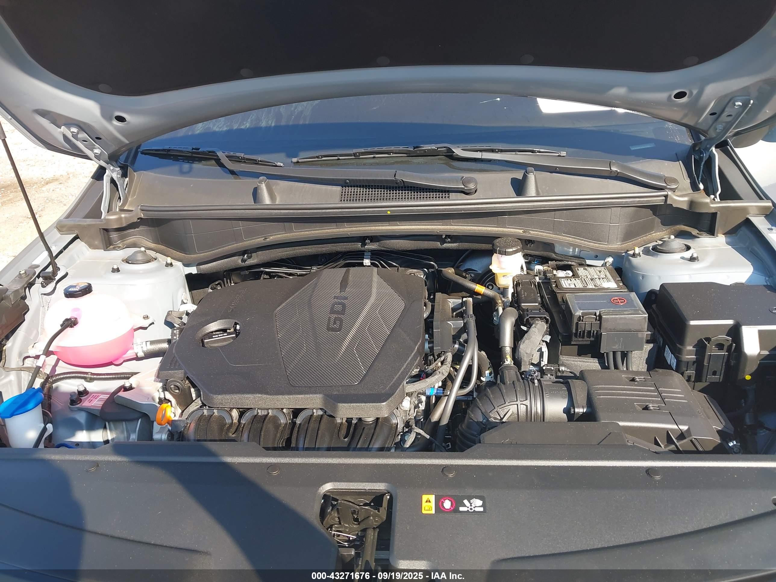 KIA SPORTAGE image 10