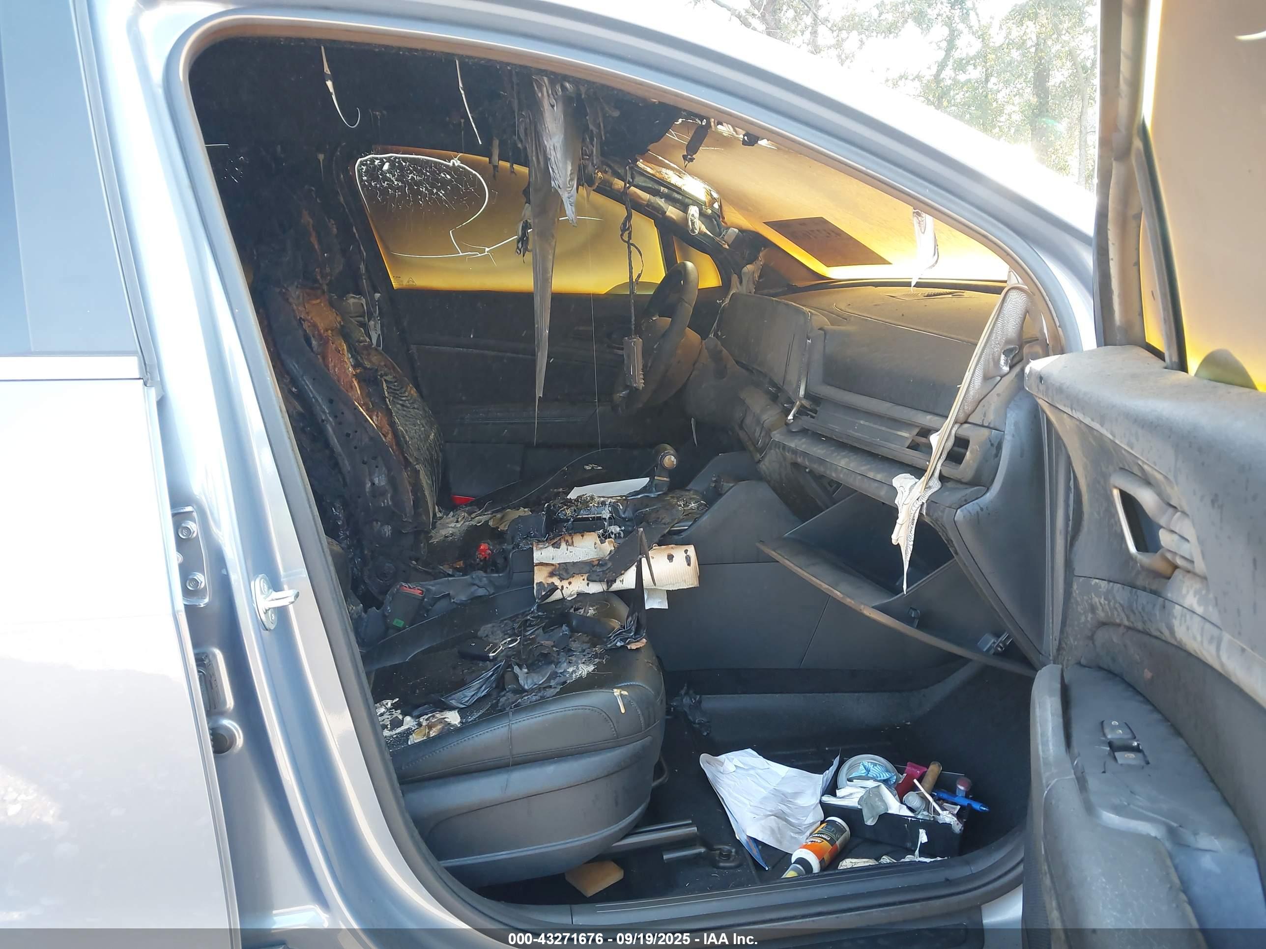 KIA SPORTAGE image 5