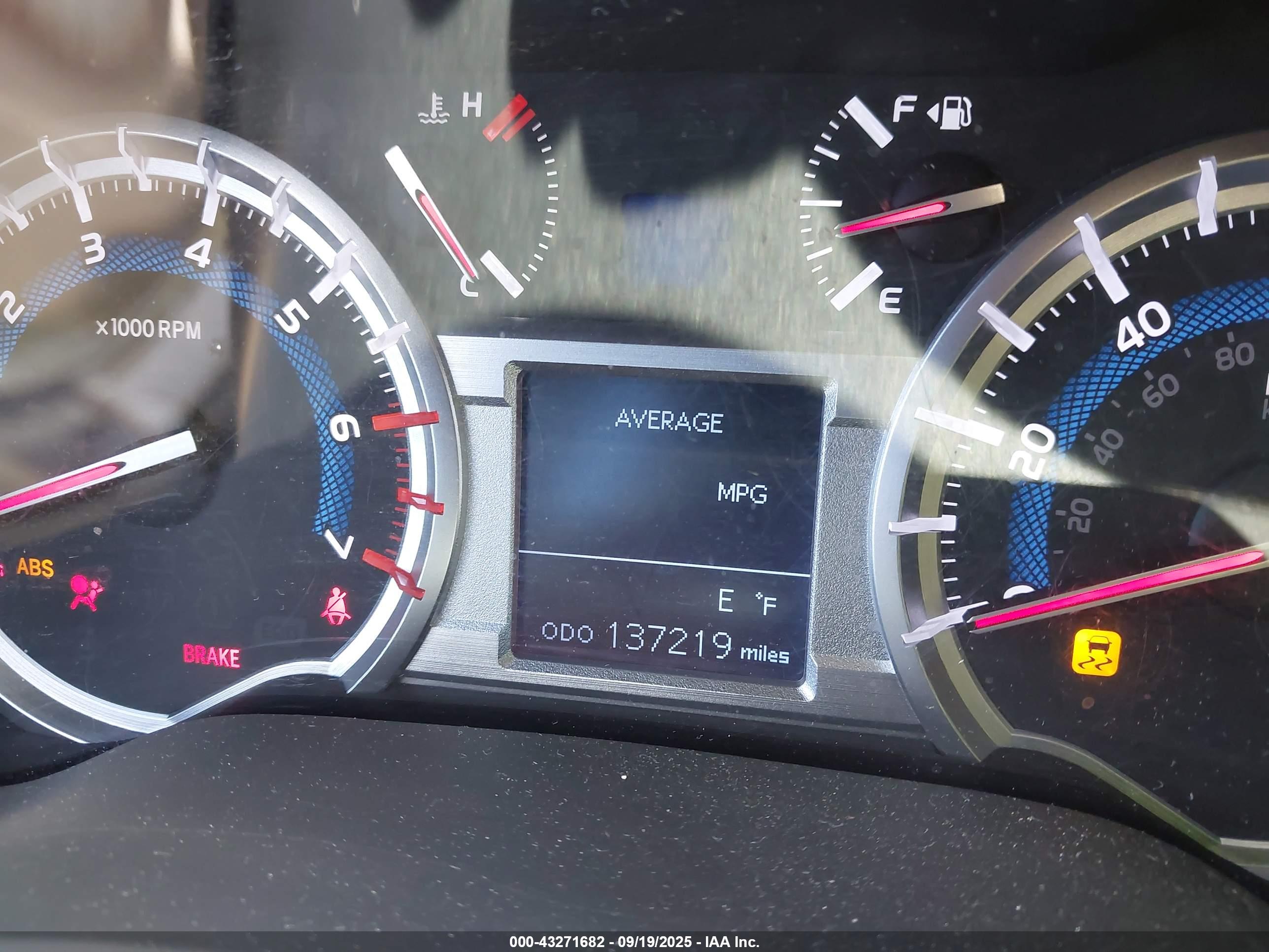 TOYOTA 4RUNNER image 7