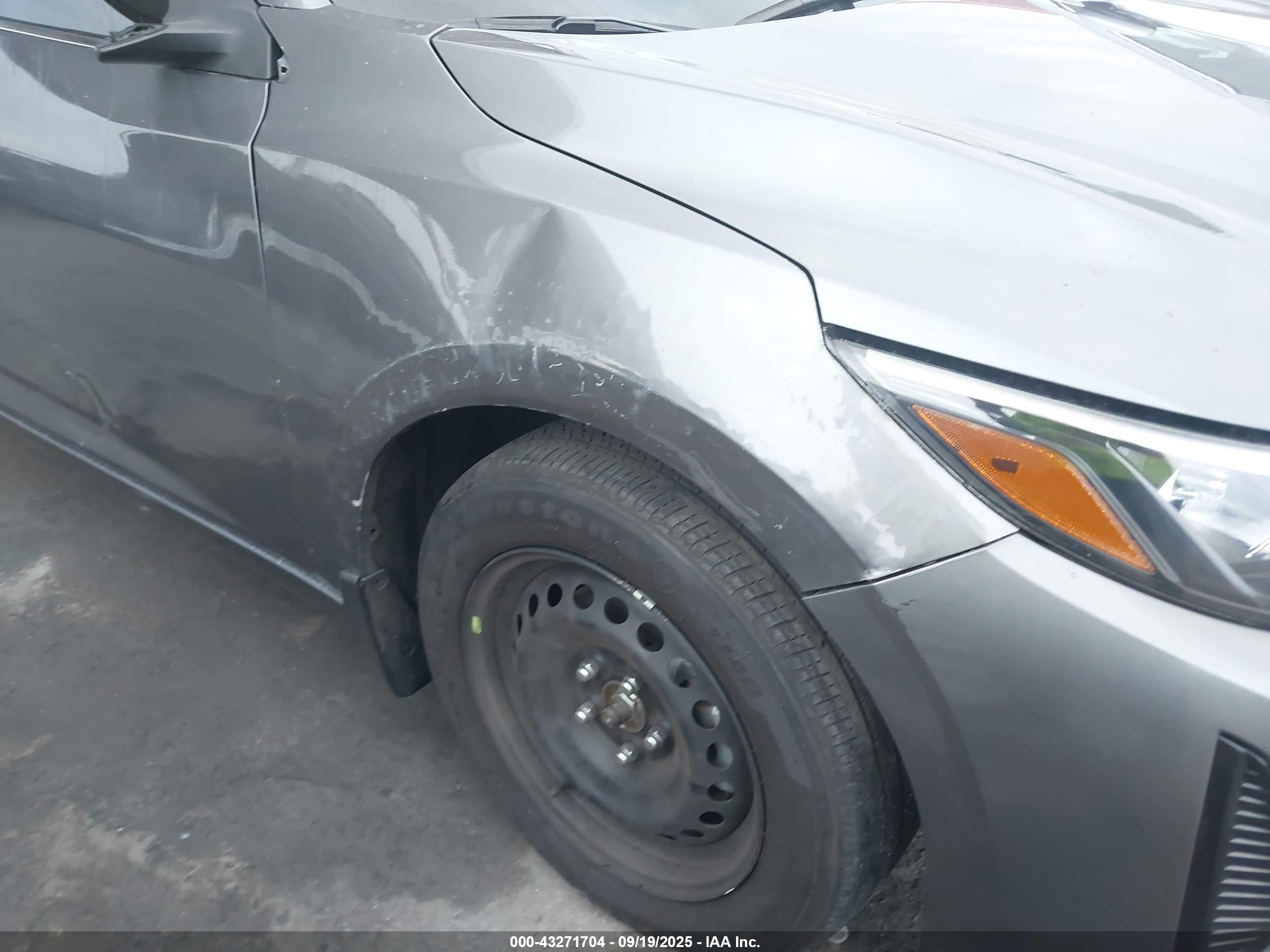 NISSAN SENTRA image 6