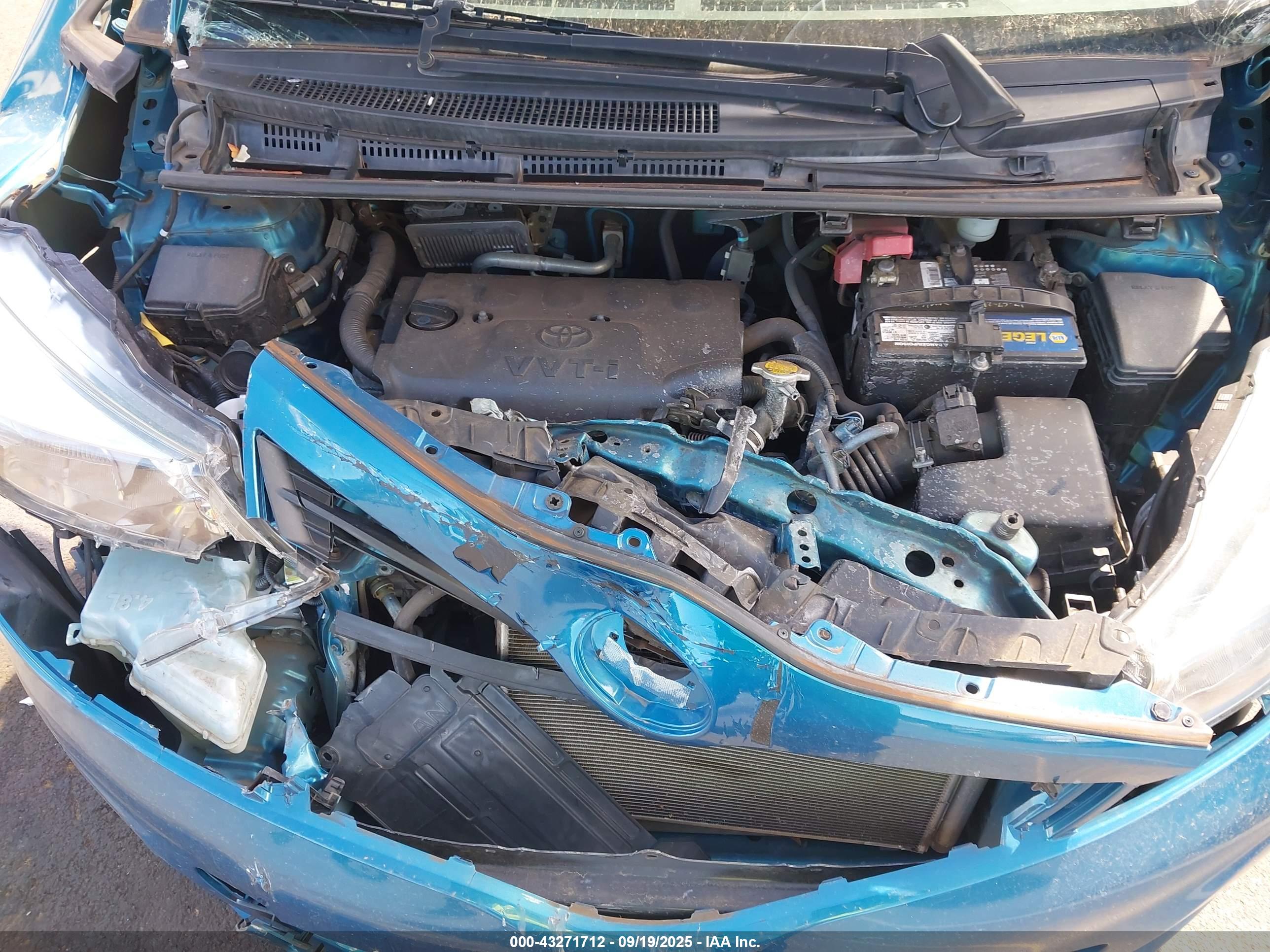 TOYOTA YARIS image 10