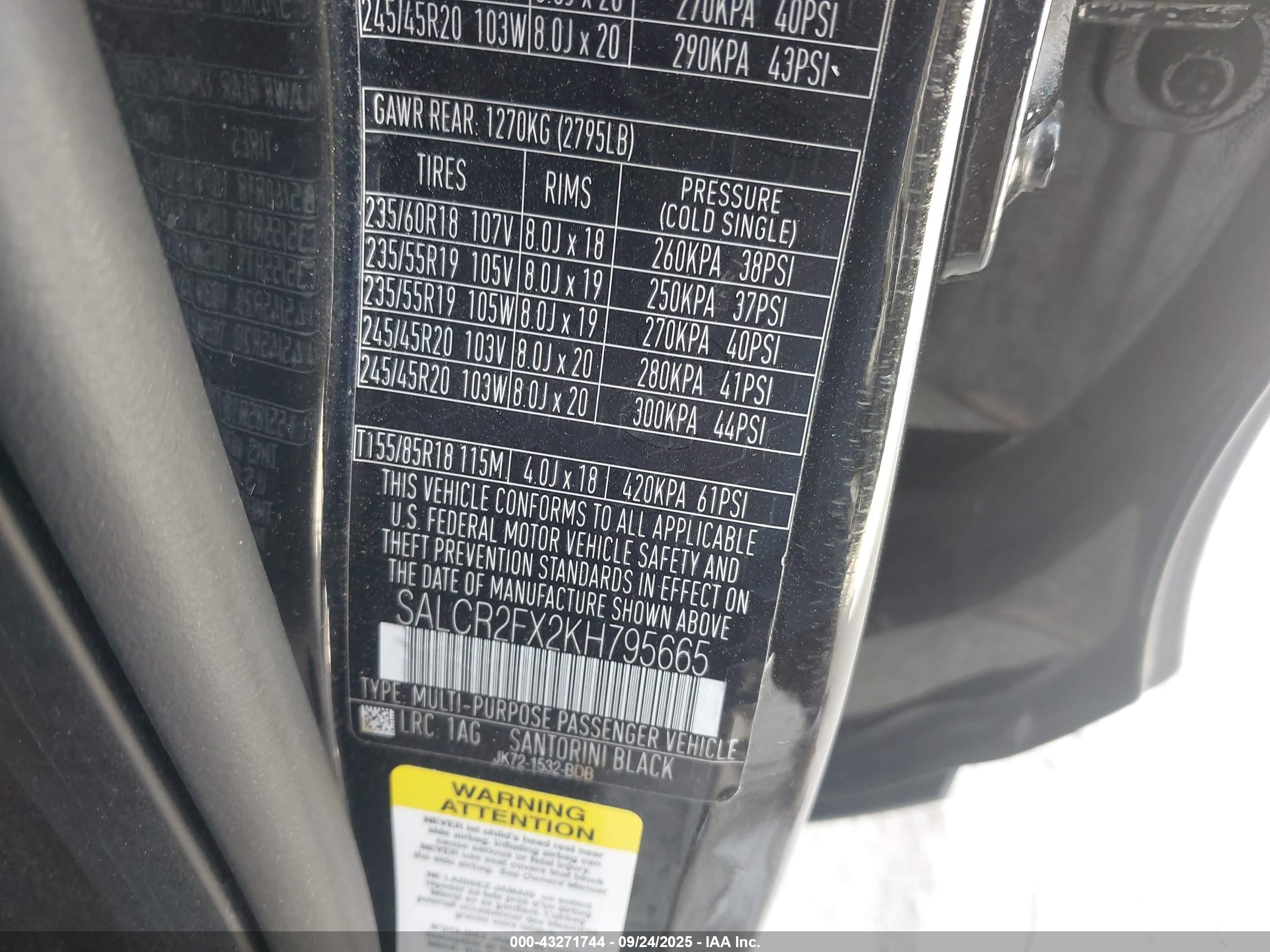 LAND ROVER image 9