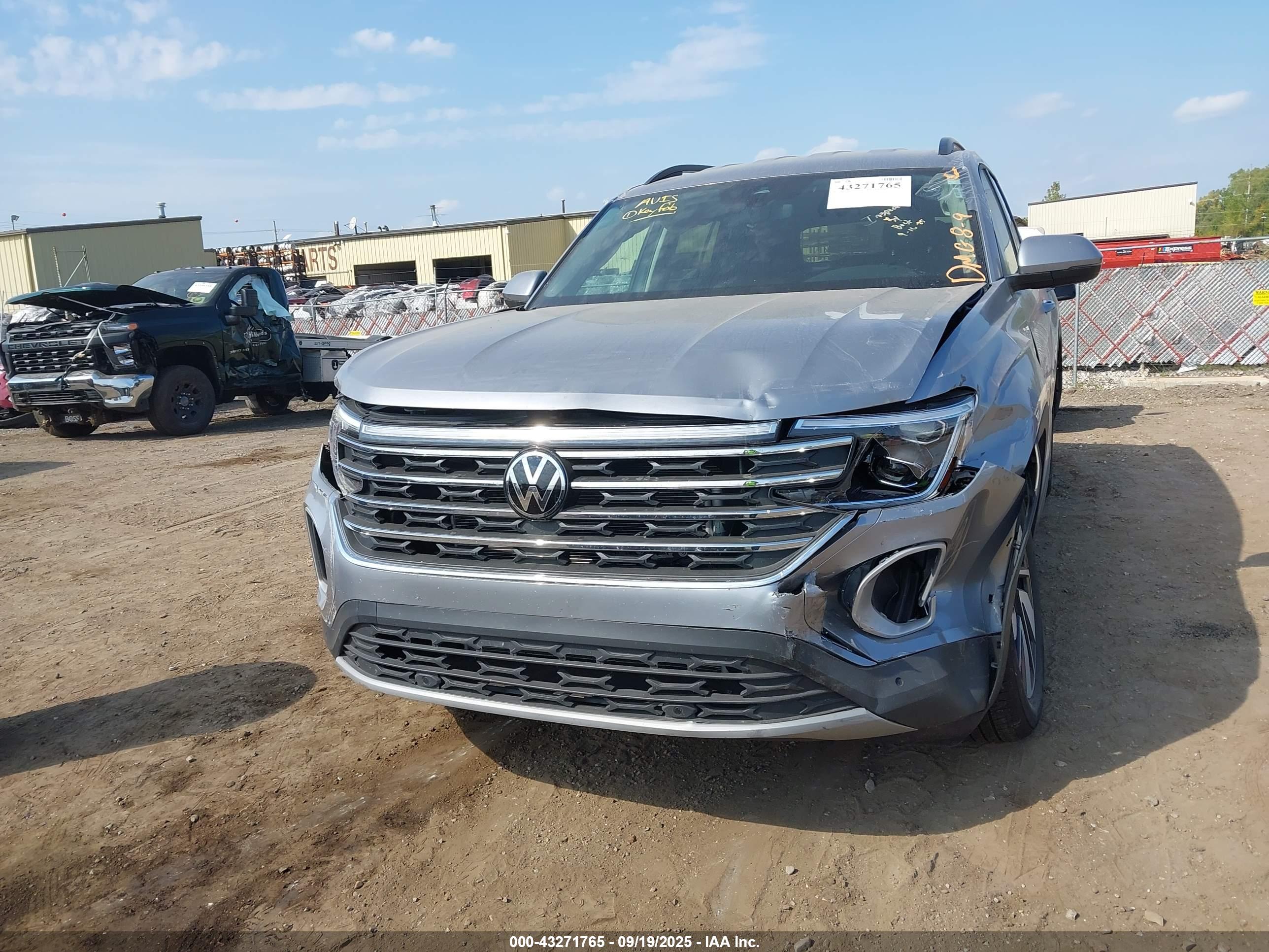 VOLKSWAGEN ATLAS image 6