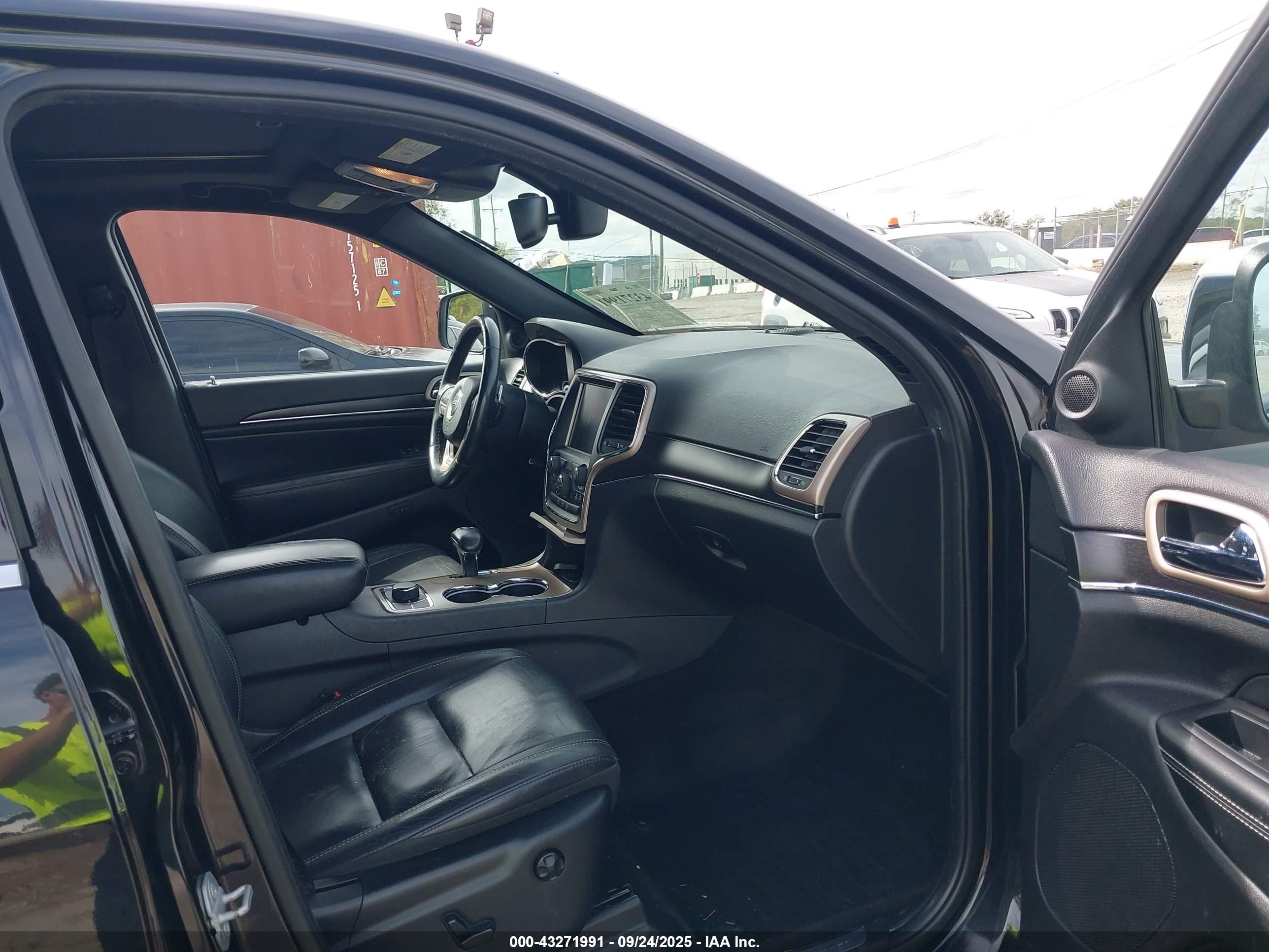 JEEP GRAND image 5