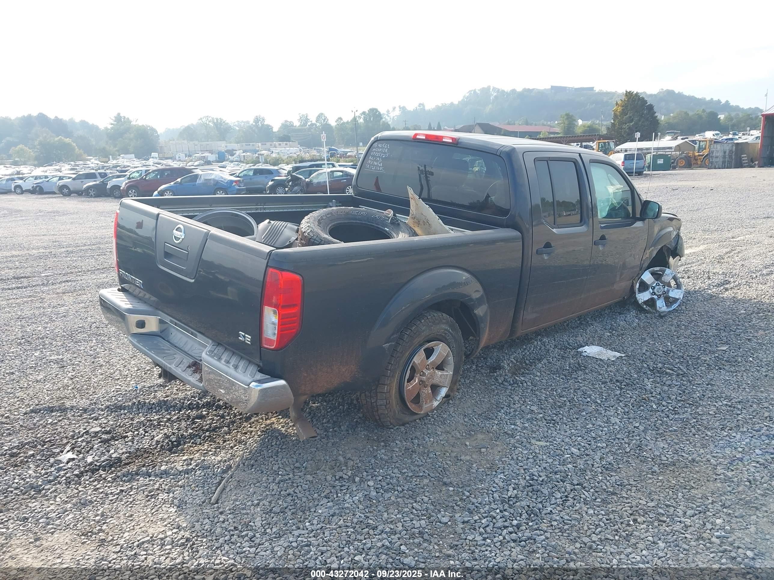 NISSAN FRONTIER image 4