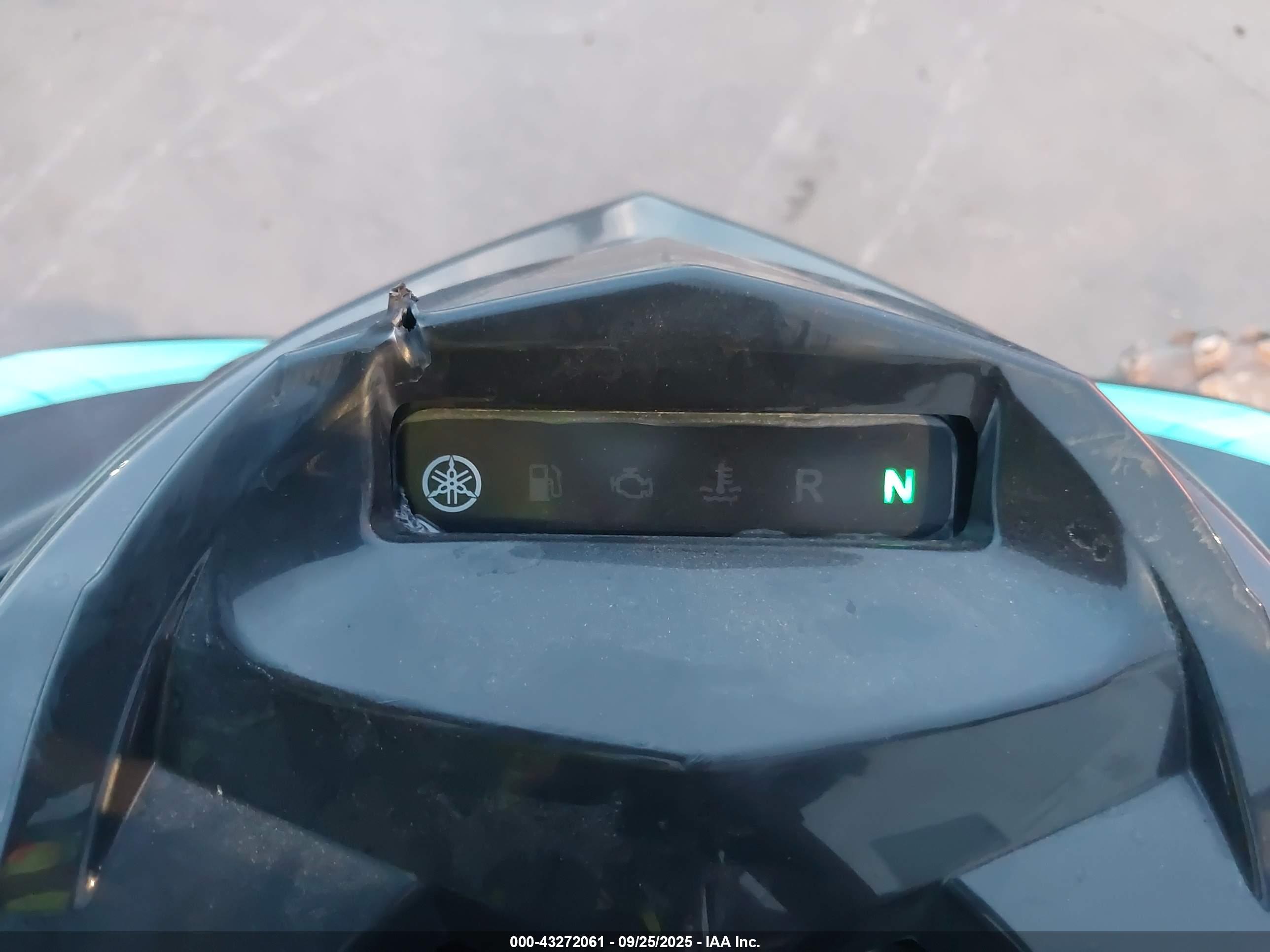 YAMAHA YFM700 image 7