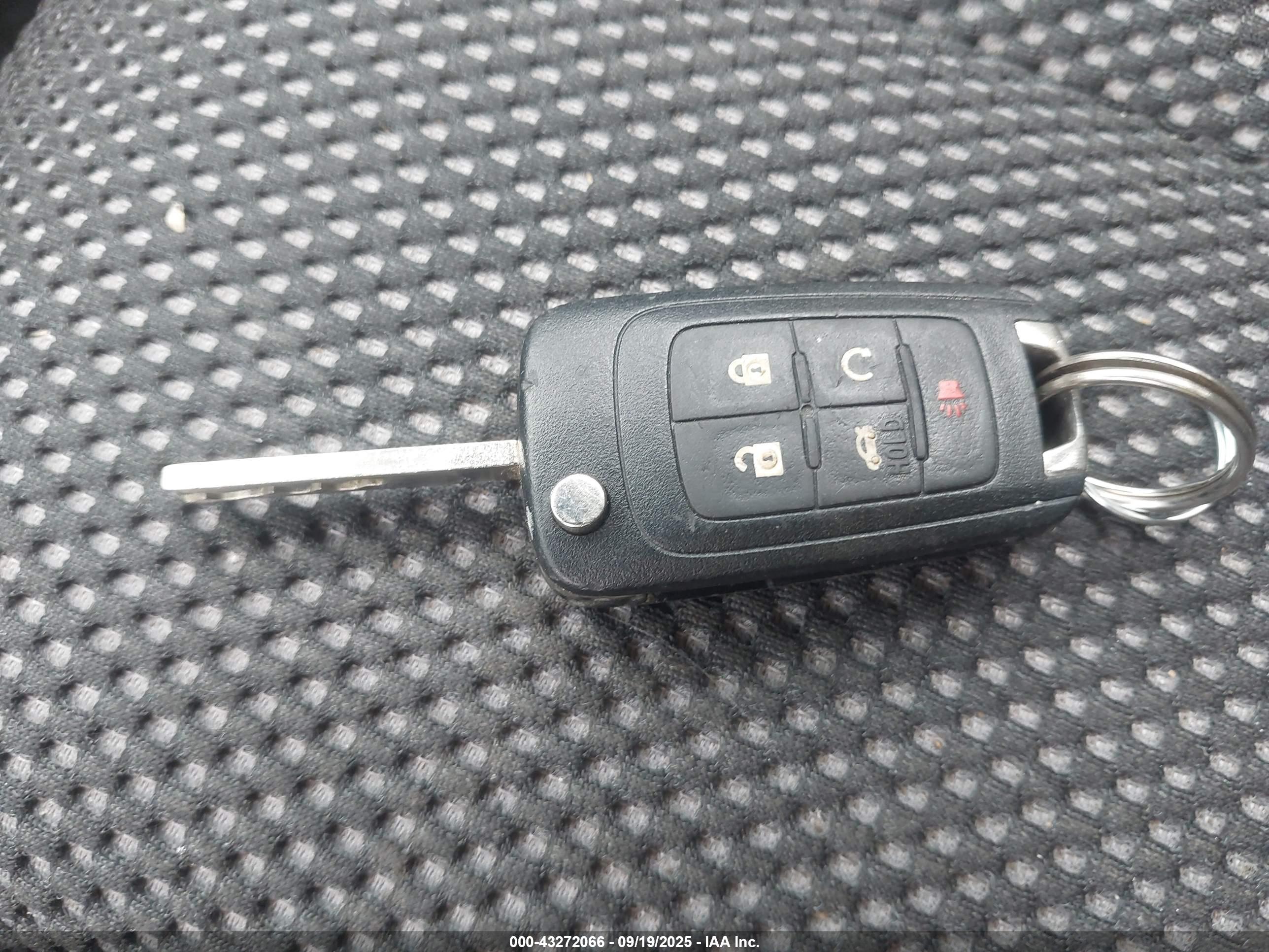 CHEVROLET EQUINOX image 11