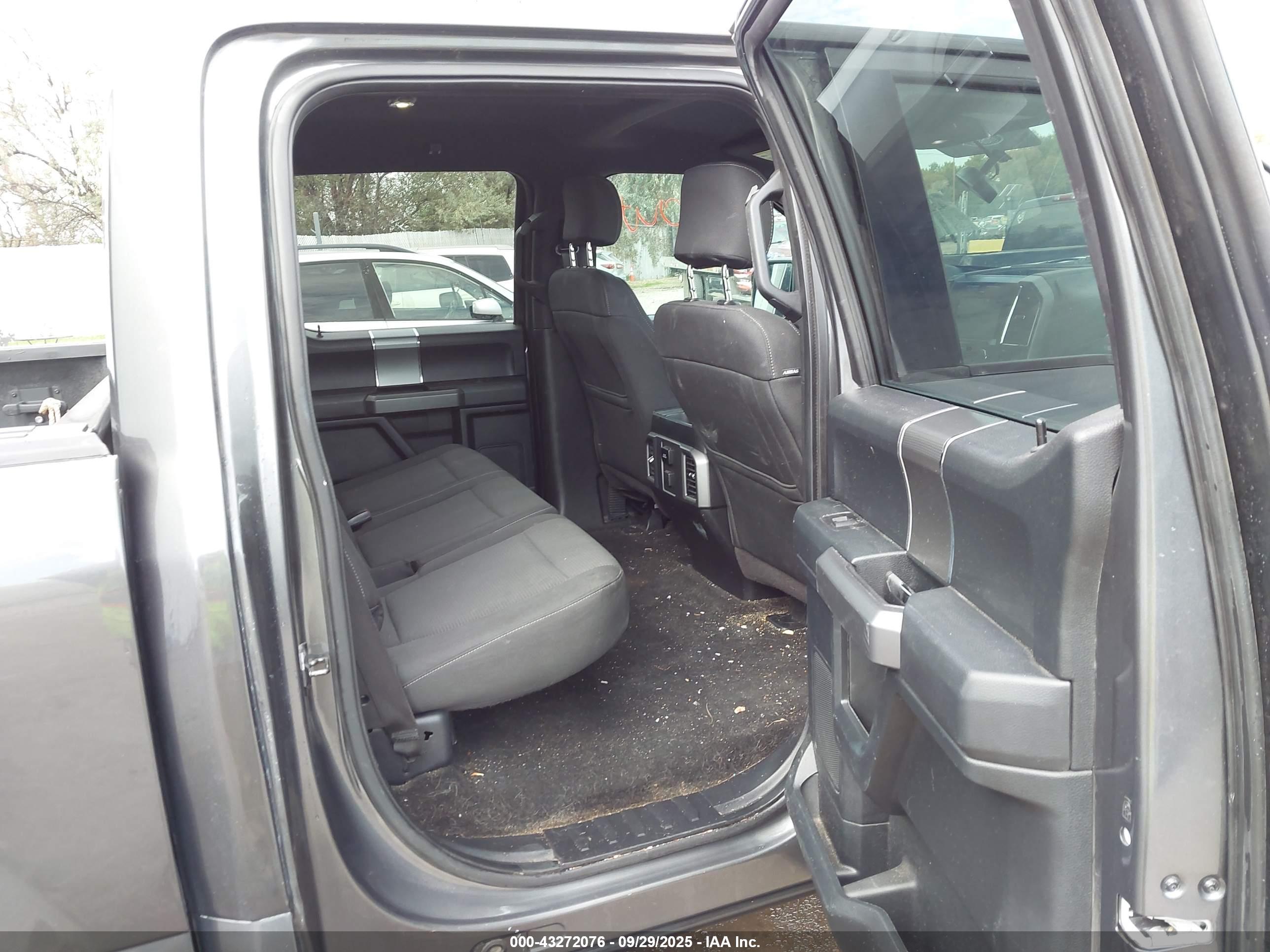 FORD F-150 image 8