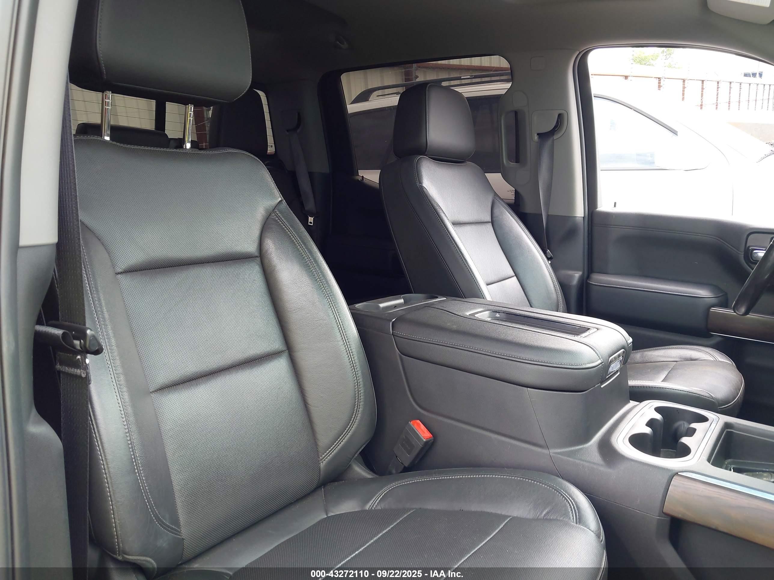GMC SIERRA image 5