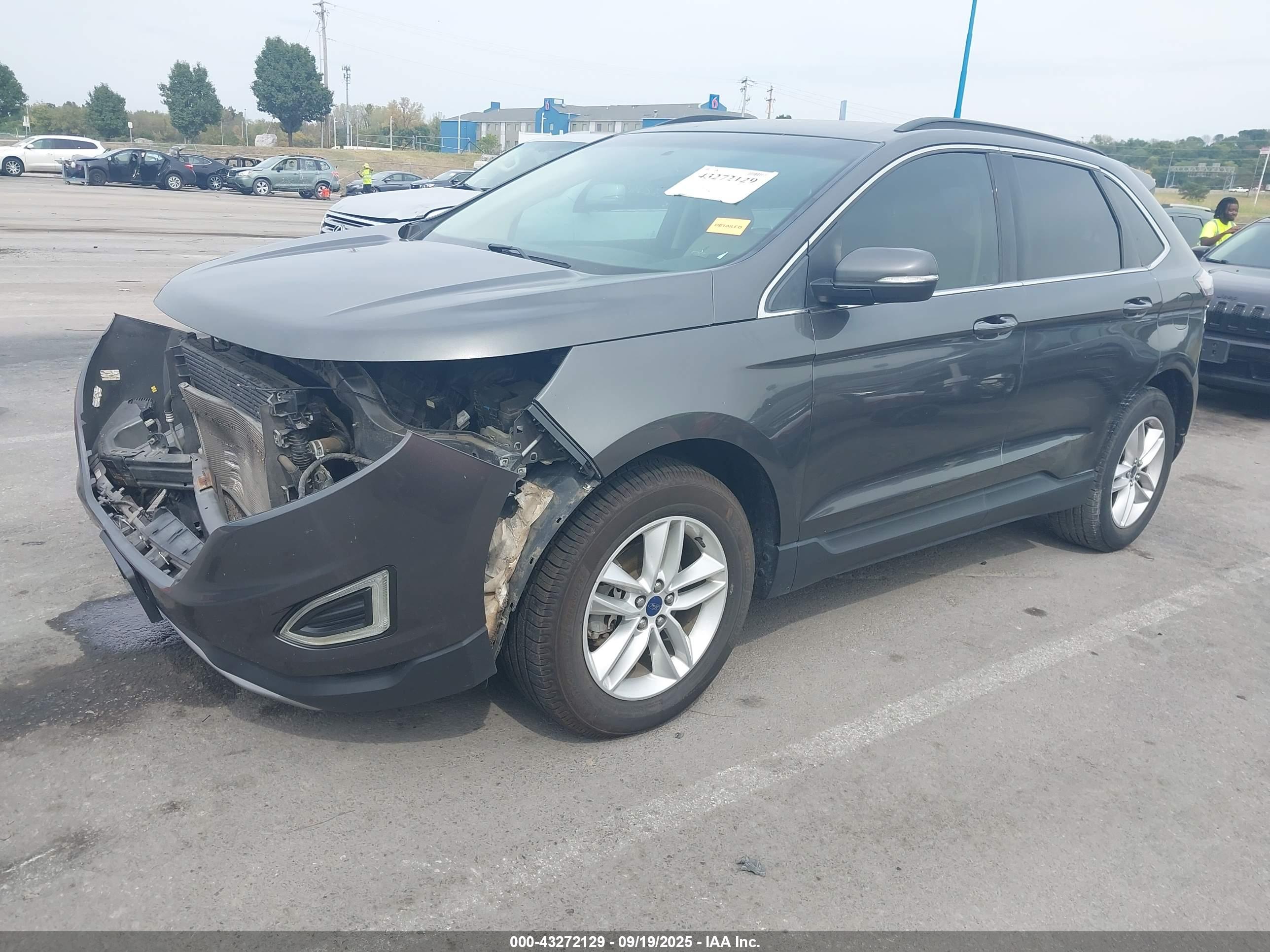 FORD EDGE image 2