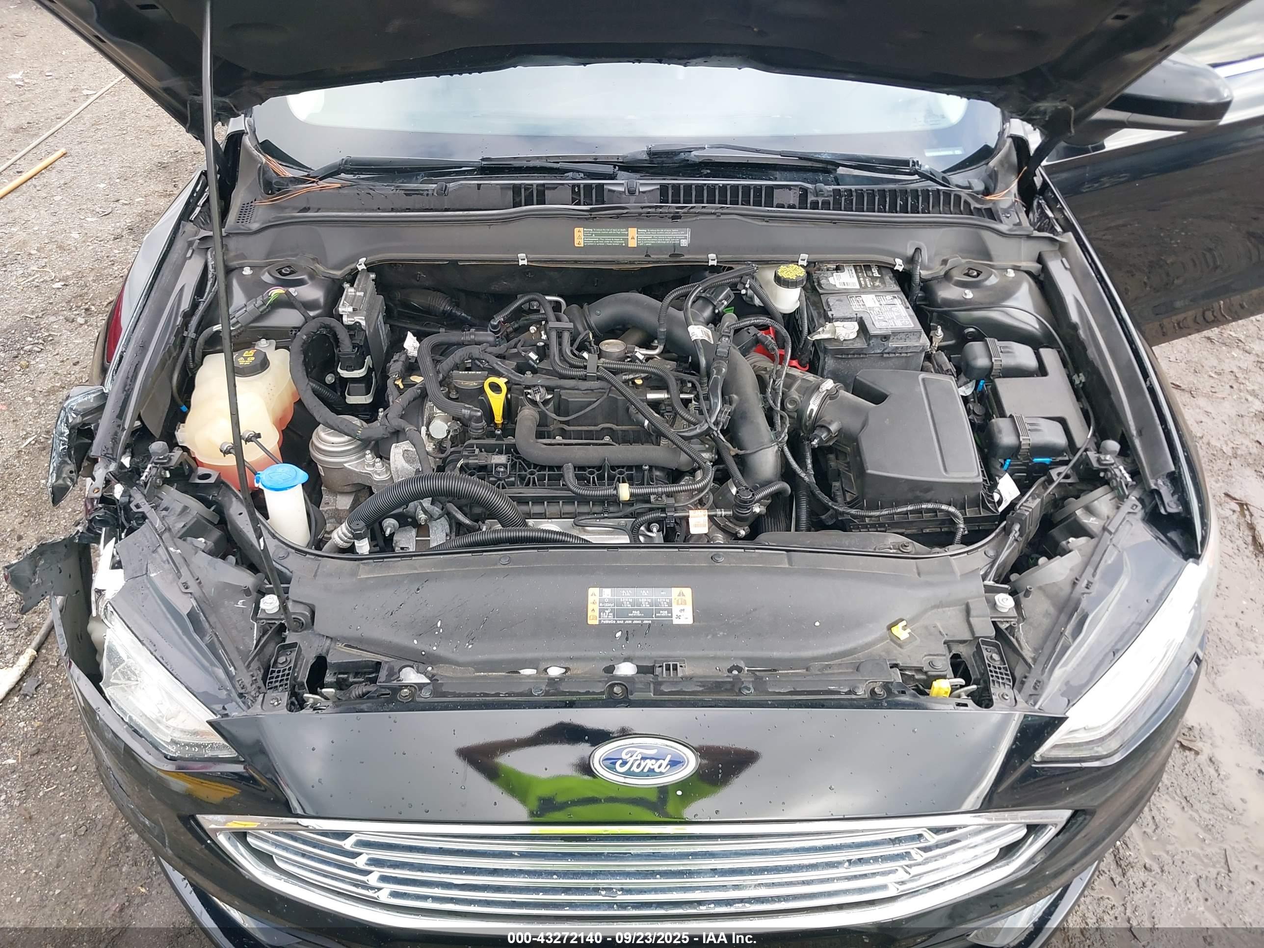 FORD FUSION image 10