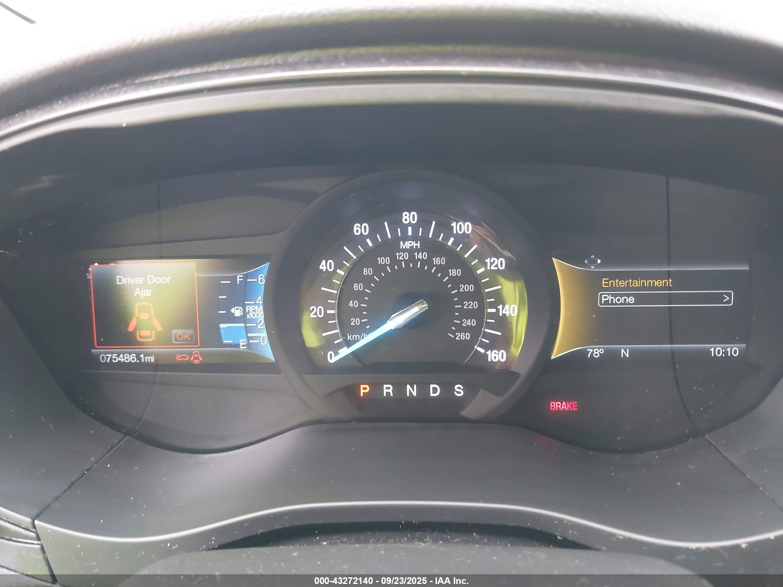 FORD FUSION image 7