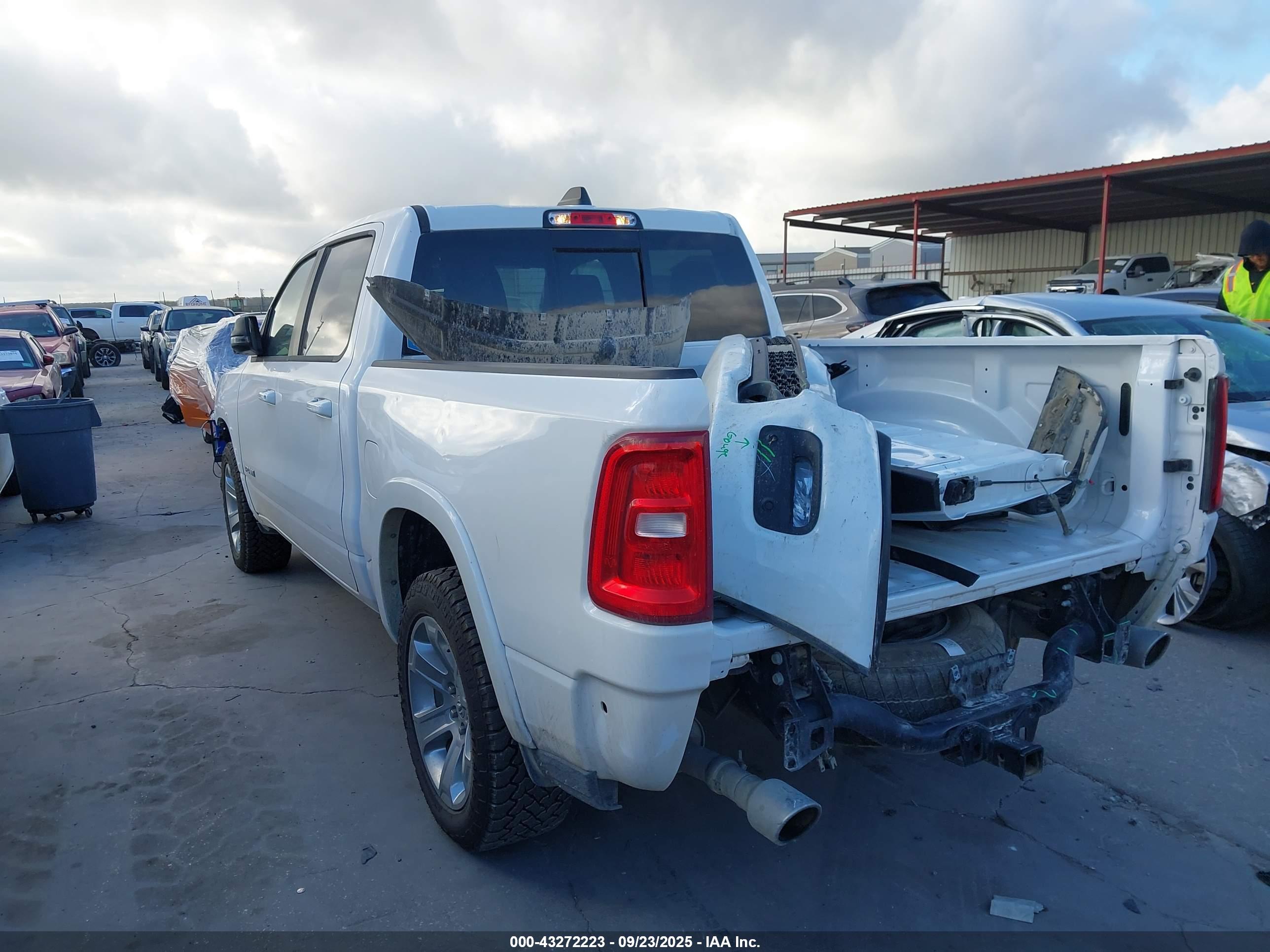 RAM 1500 image 3