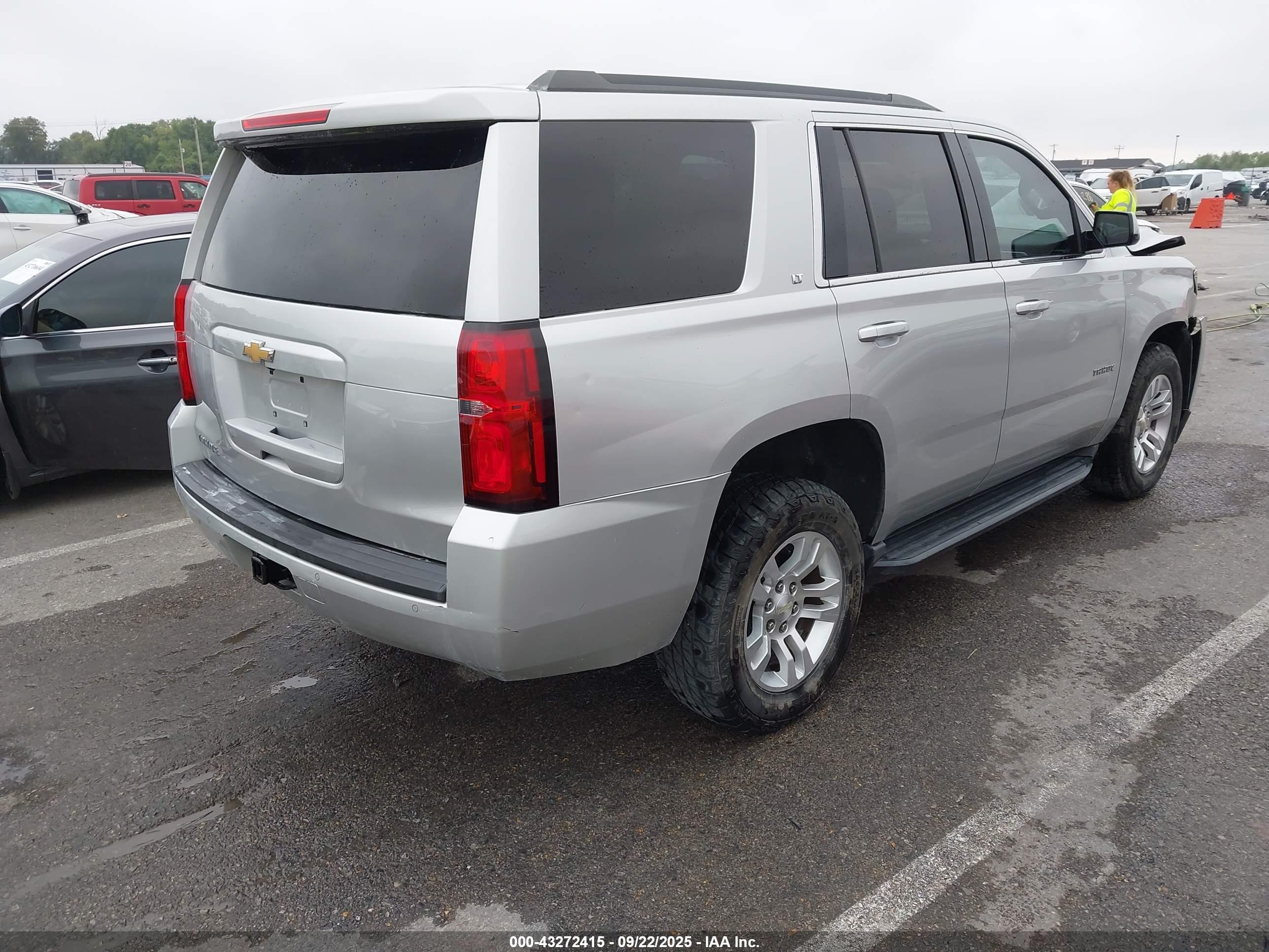 CHEVROLET TAHOE image 4