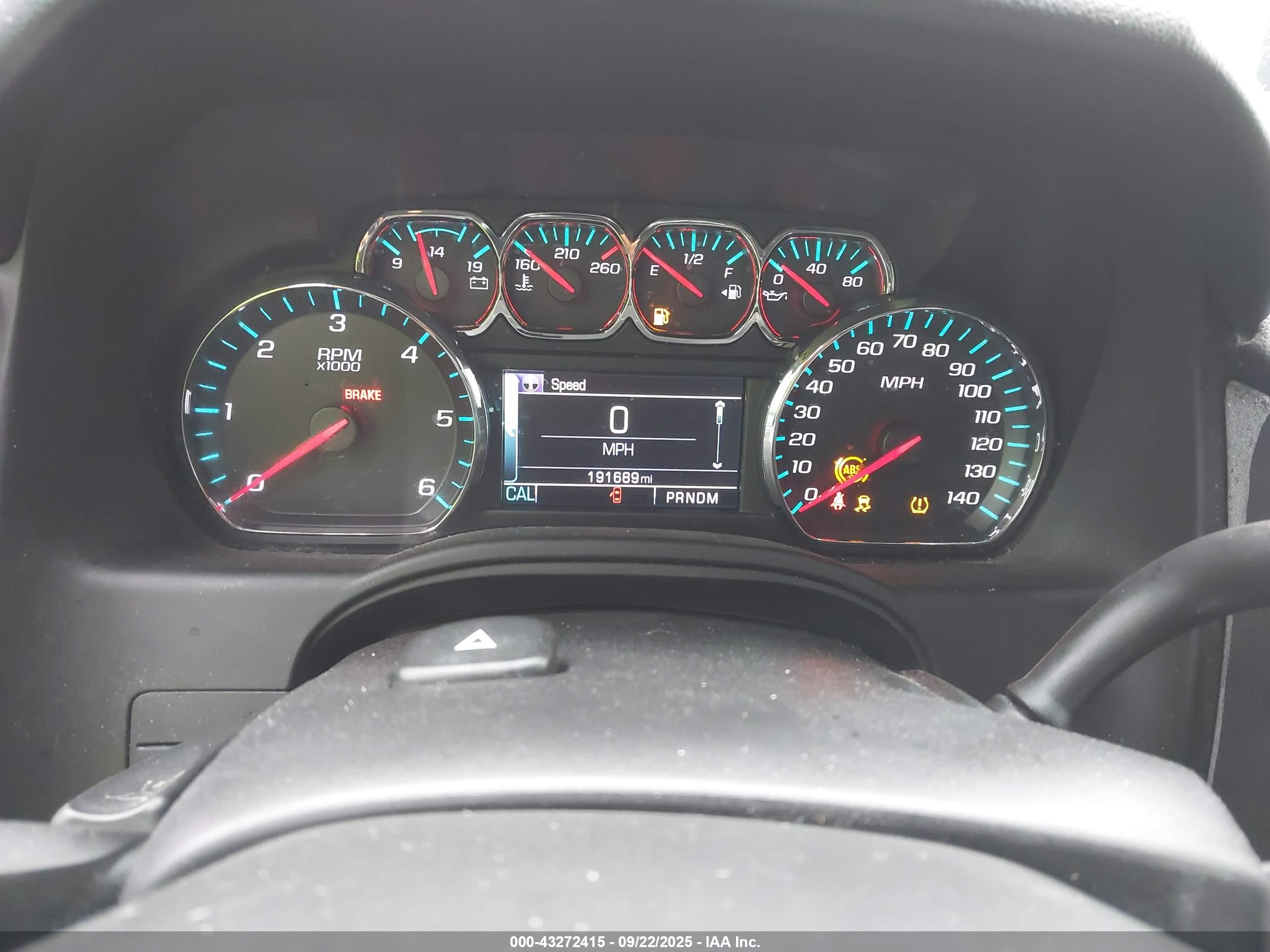 CHEVROLET TAHOE image 7