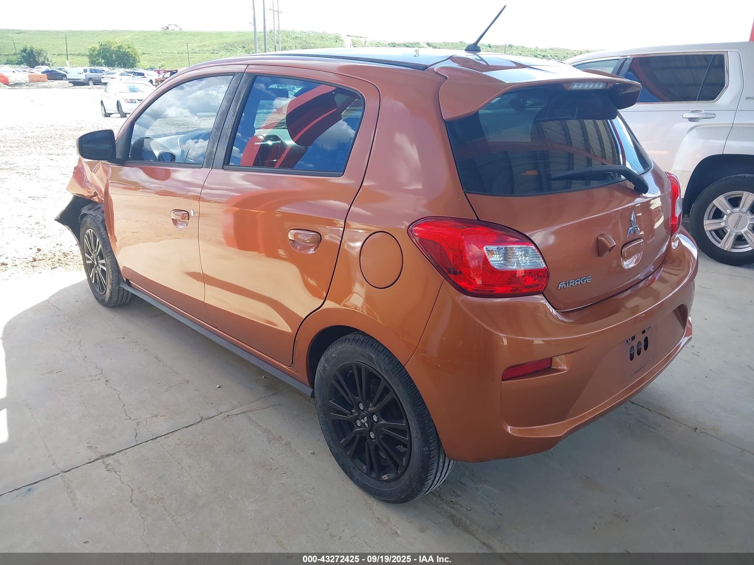 MITSUBISHI MIRAGE image 3