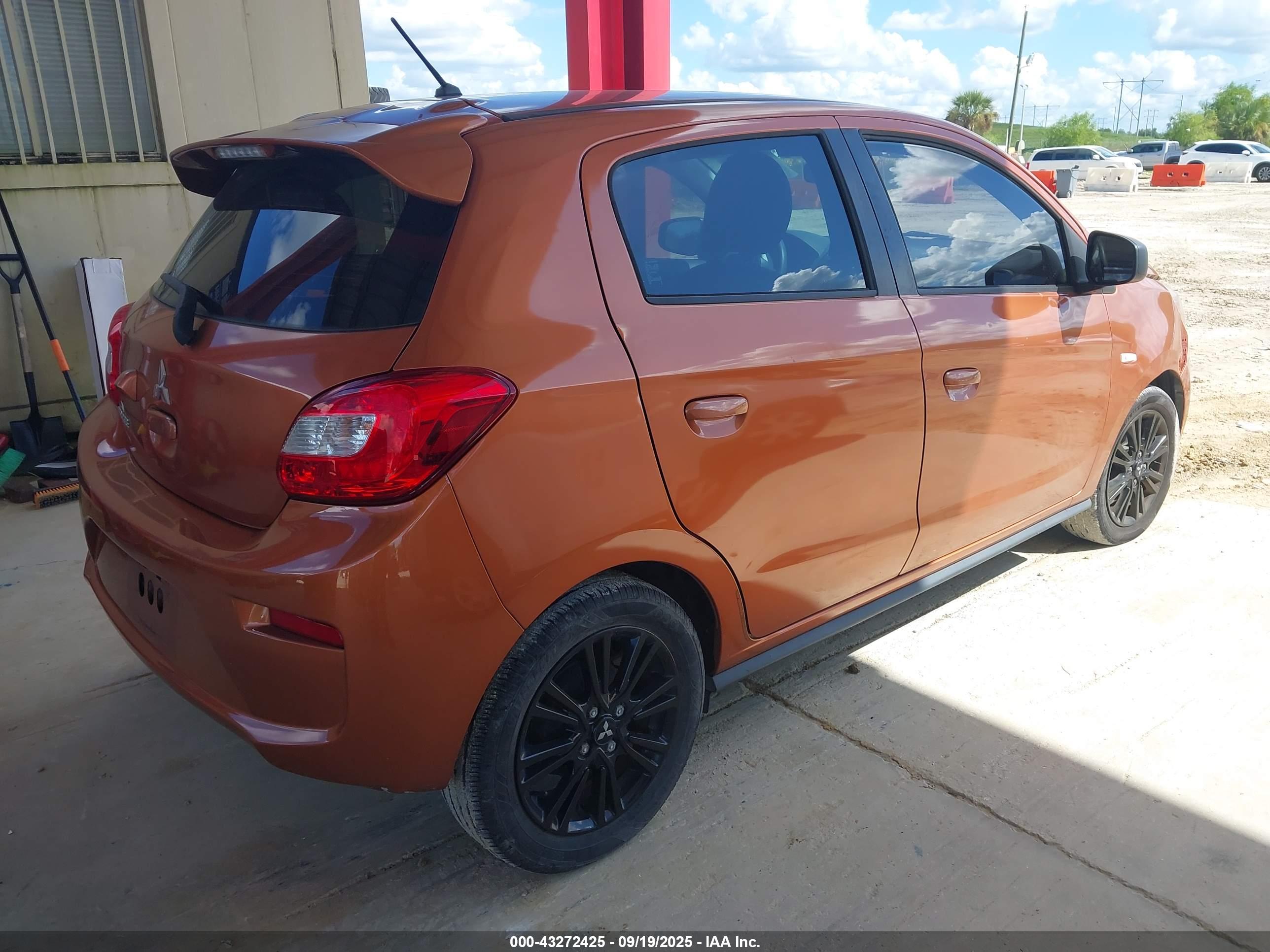 MITSUBISHI MIRAGE image 4