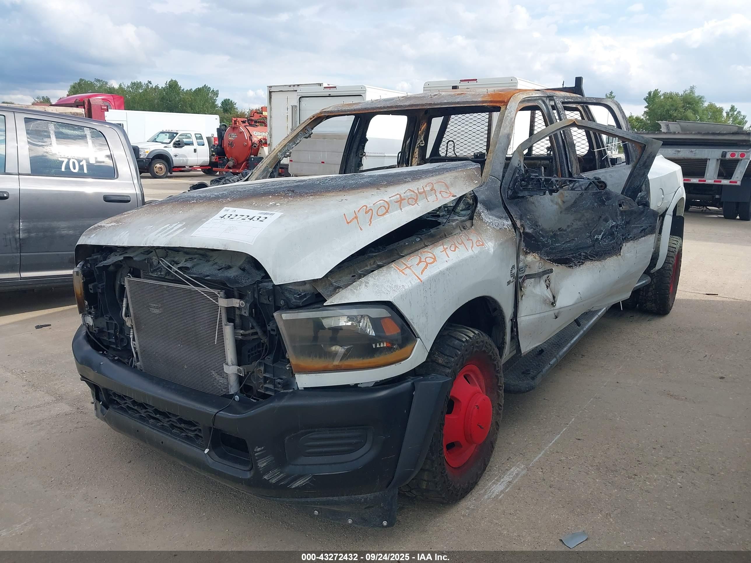 RAM 3500 image 2