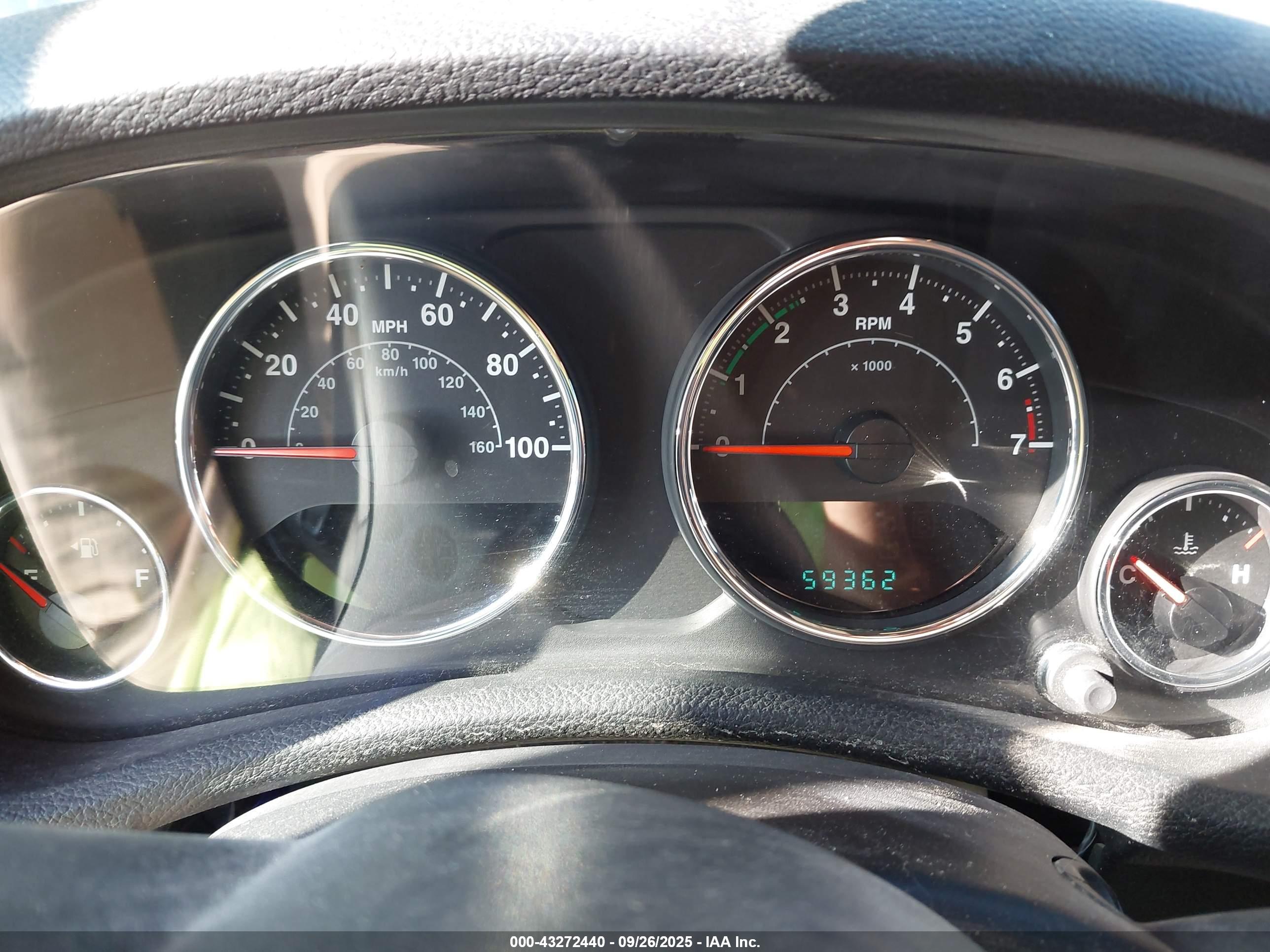 JEEP WRANGLER image 7