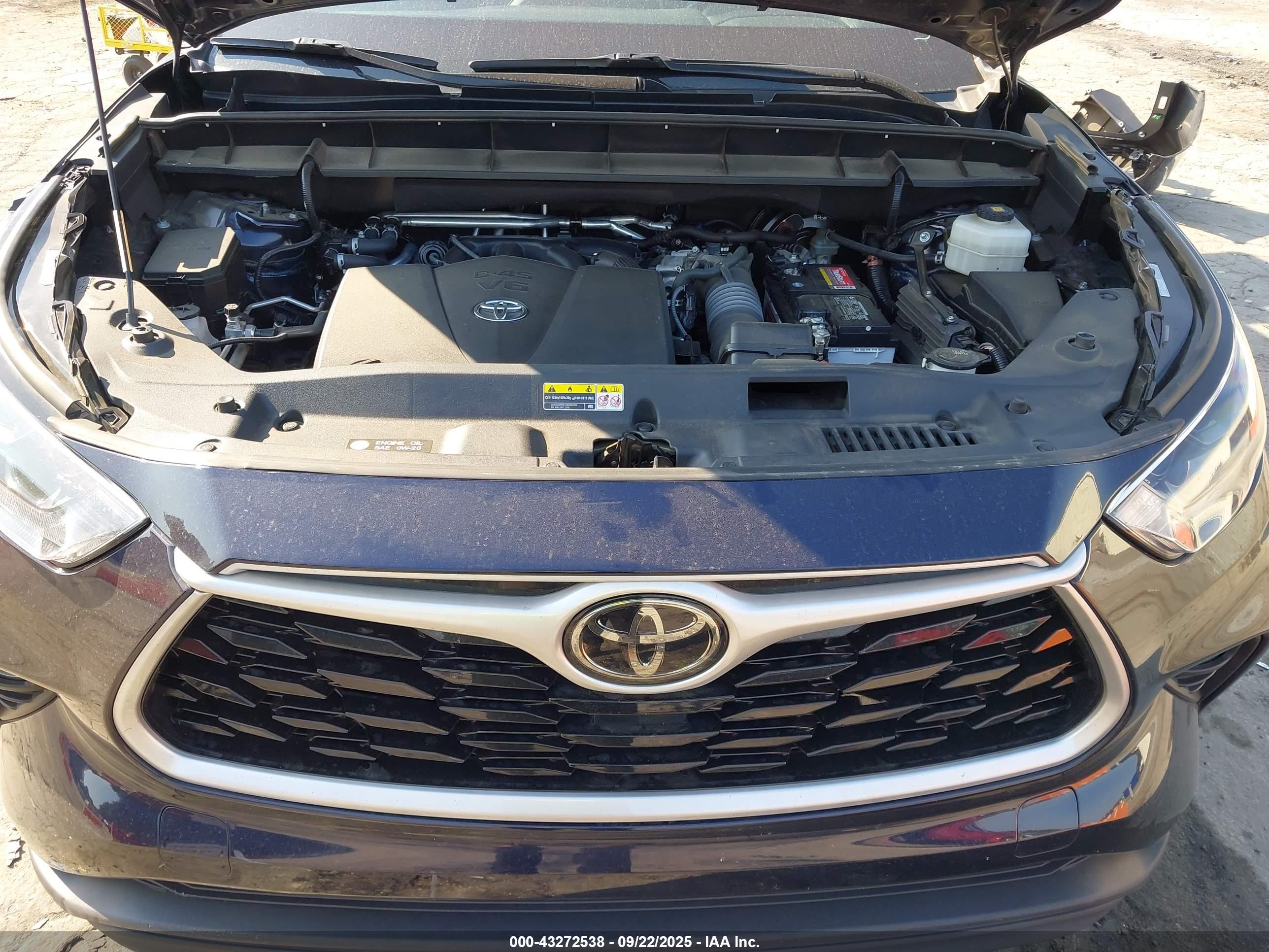 TOYOTA HIGHLANDER image 10